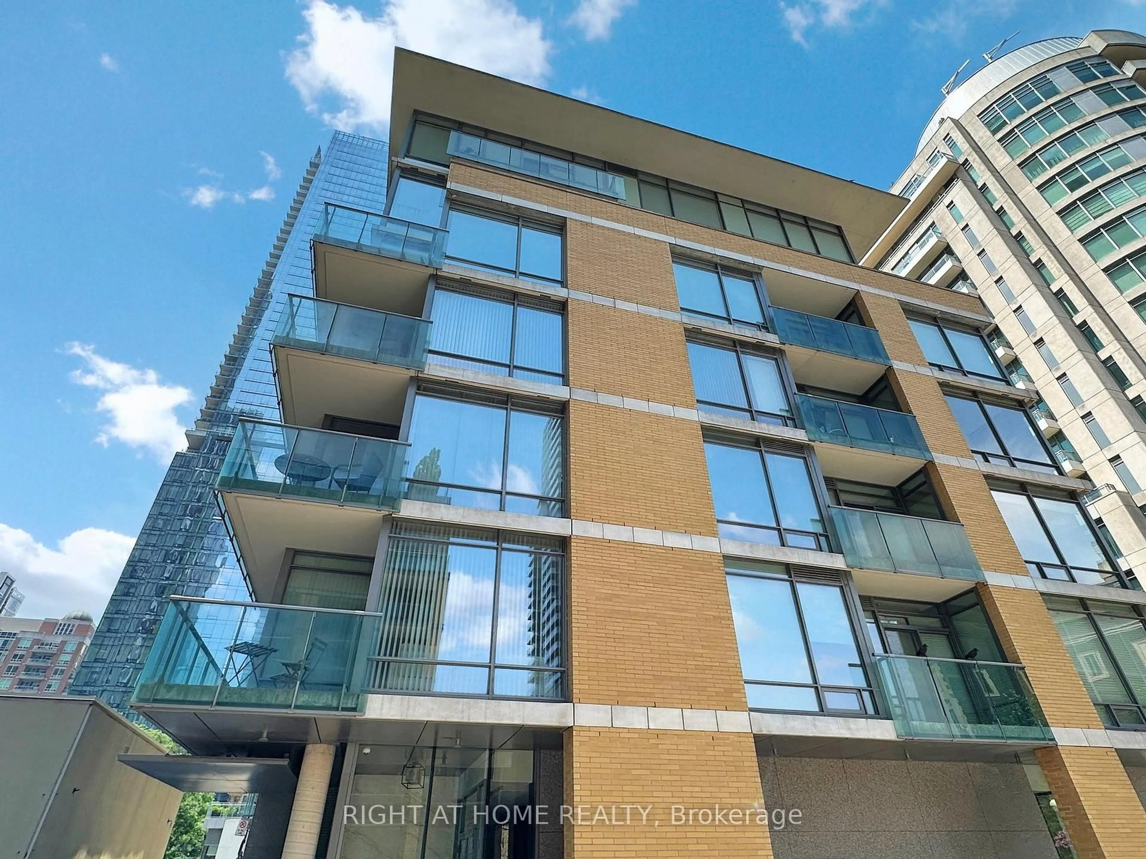 Balcony in the apartment, building for 21 Scollard St #207, Toronto Ontario M5R 1G1
