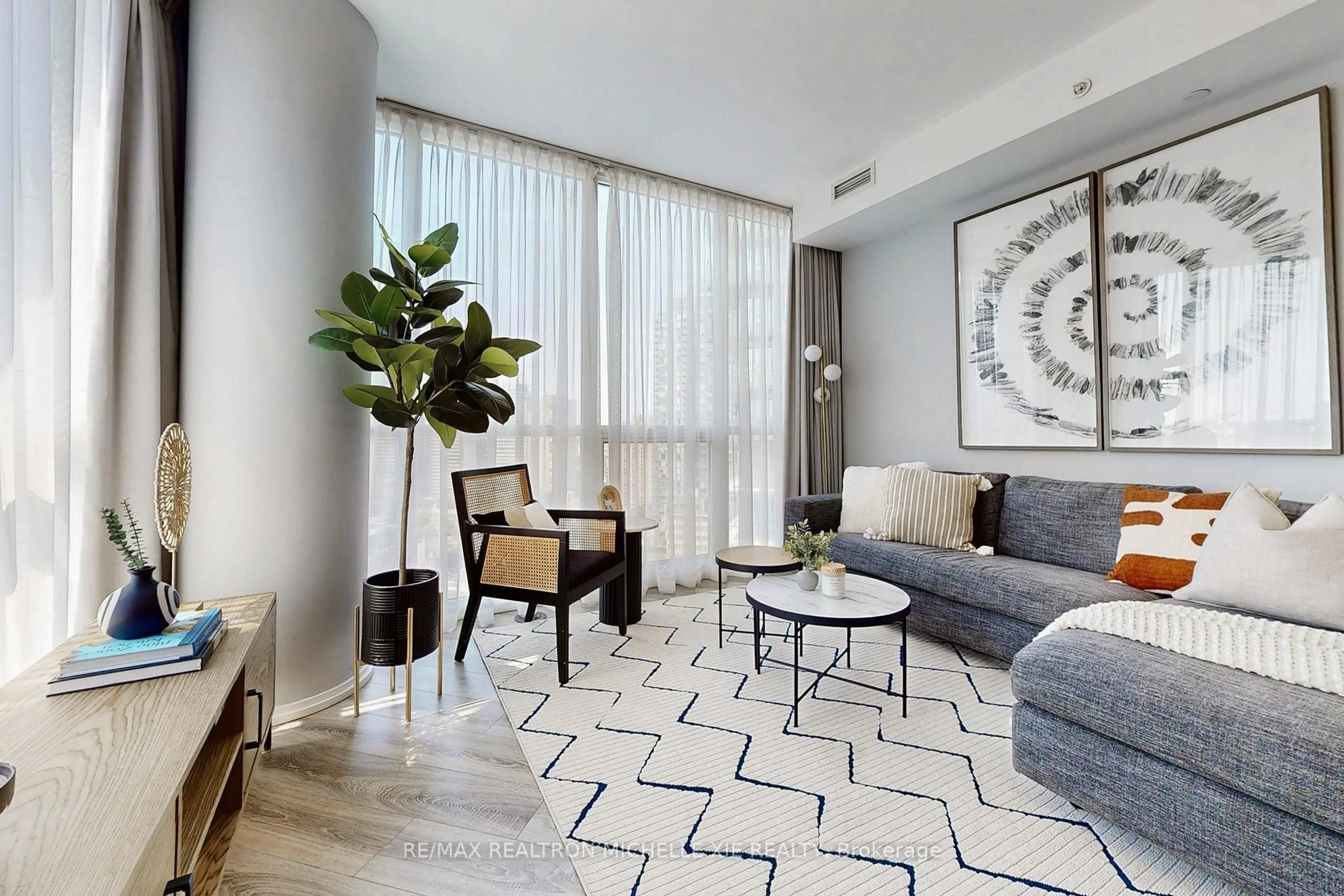 Living room with furniture, unknown for 45 Charles St #2101, Toronto Ontario M4Y 1S2