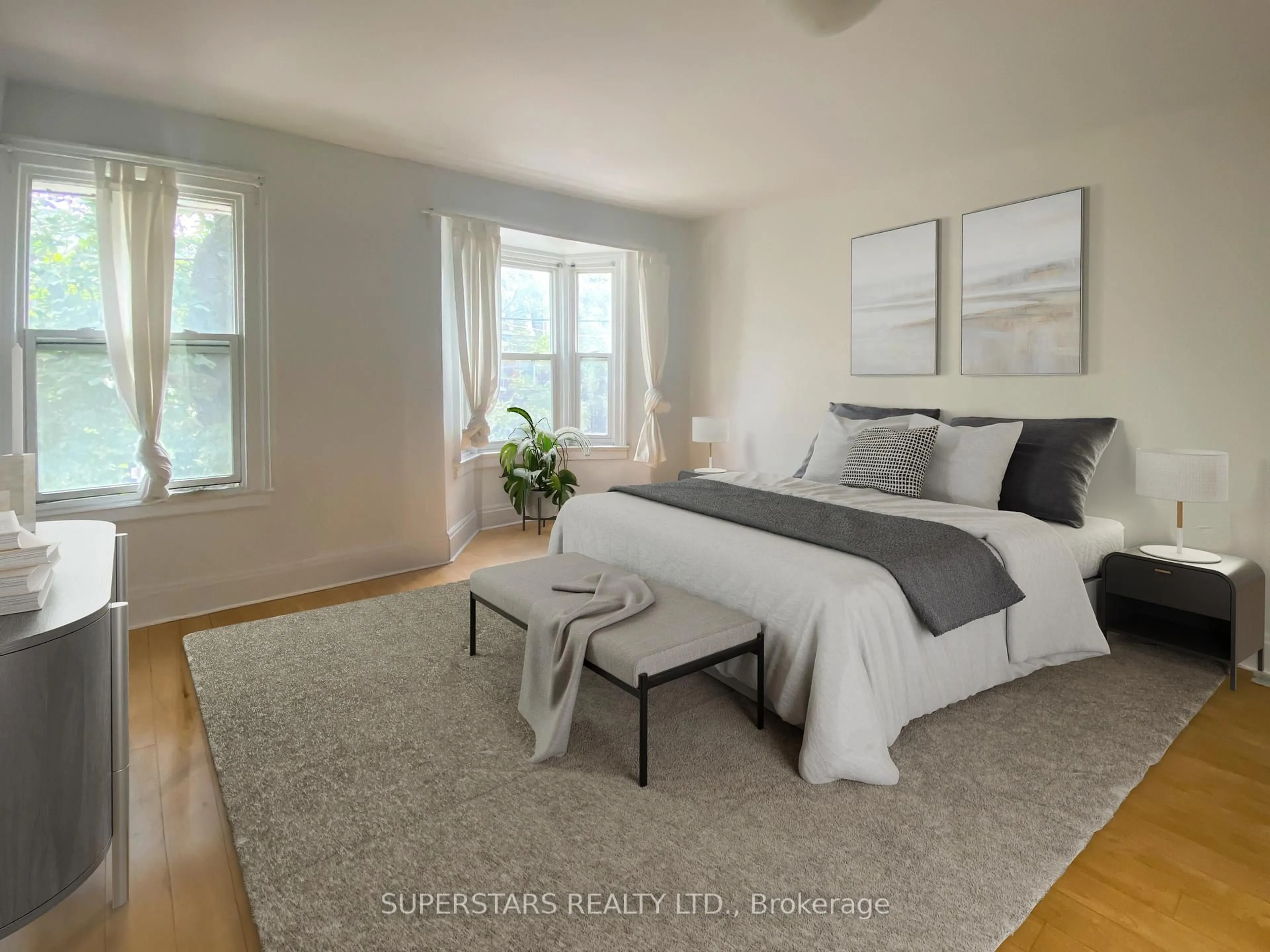 Bedroom with bed, unknown for 48 Sullivan St, Toronto Ontario M5T 1C1