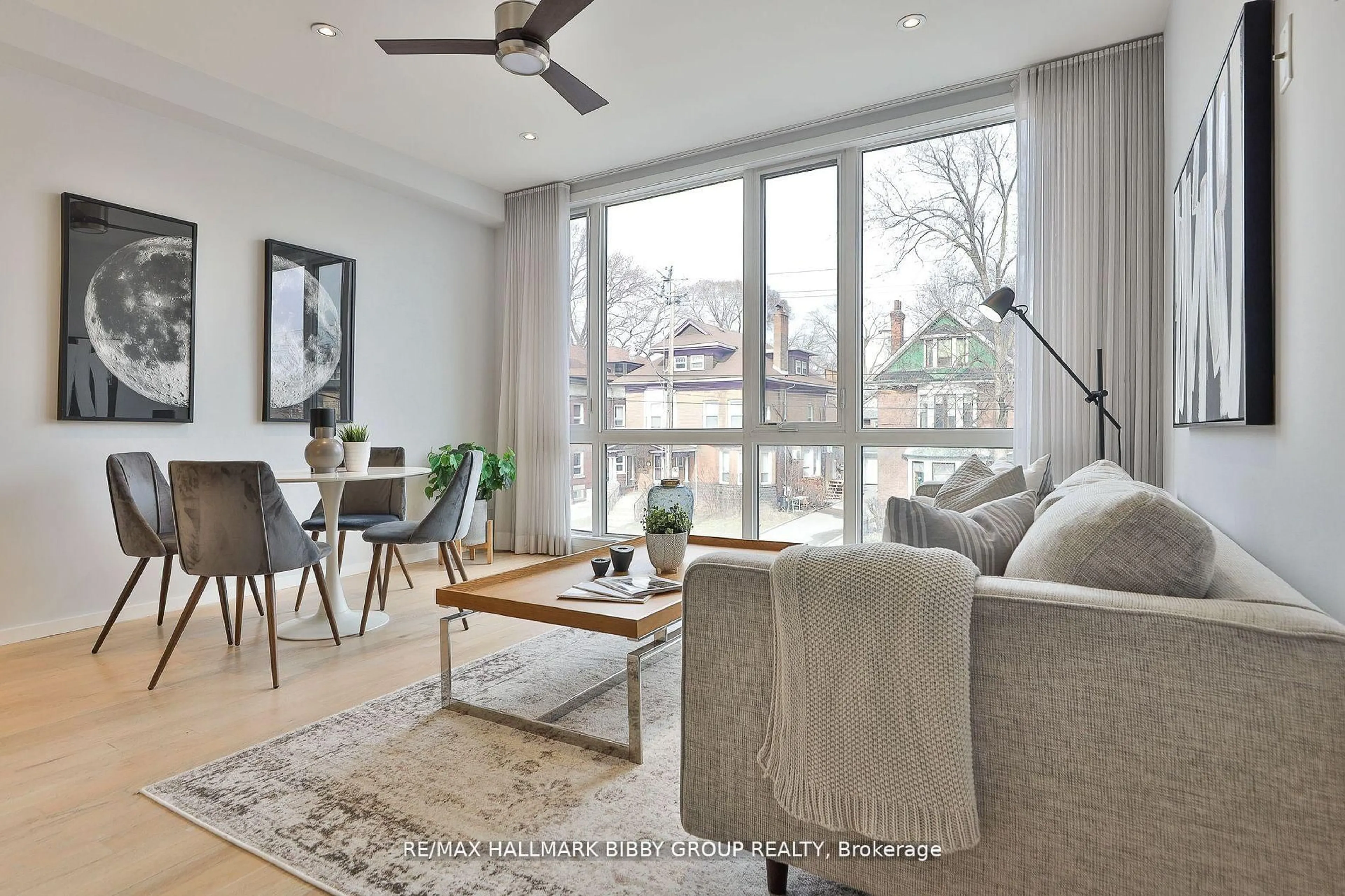 Living room with furniture, unknown for 126 Spadina Rd #4, Toronto Ontario M5R 2T8