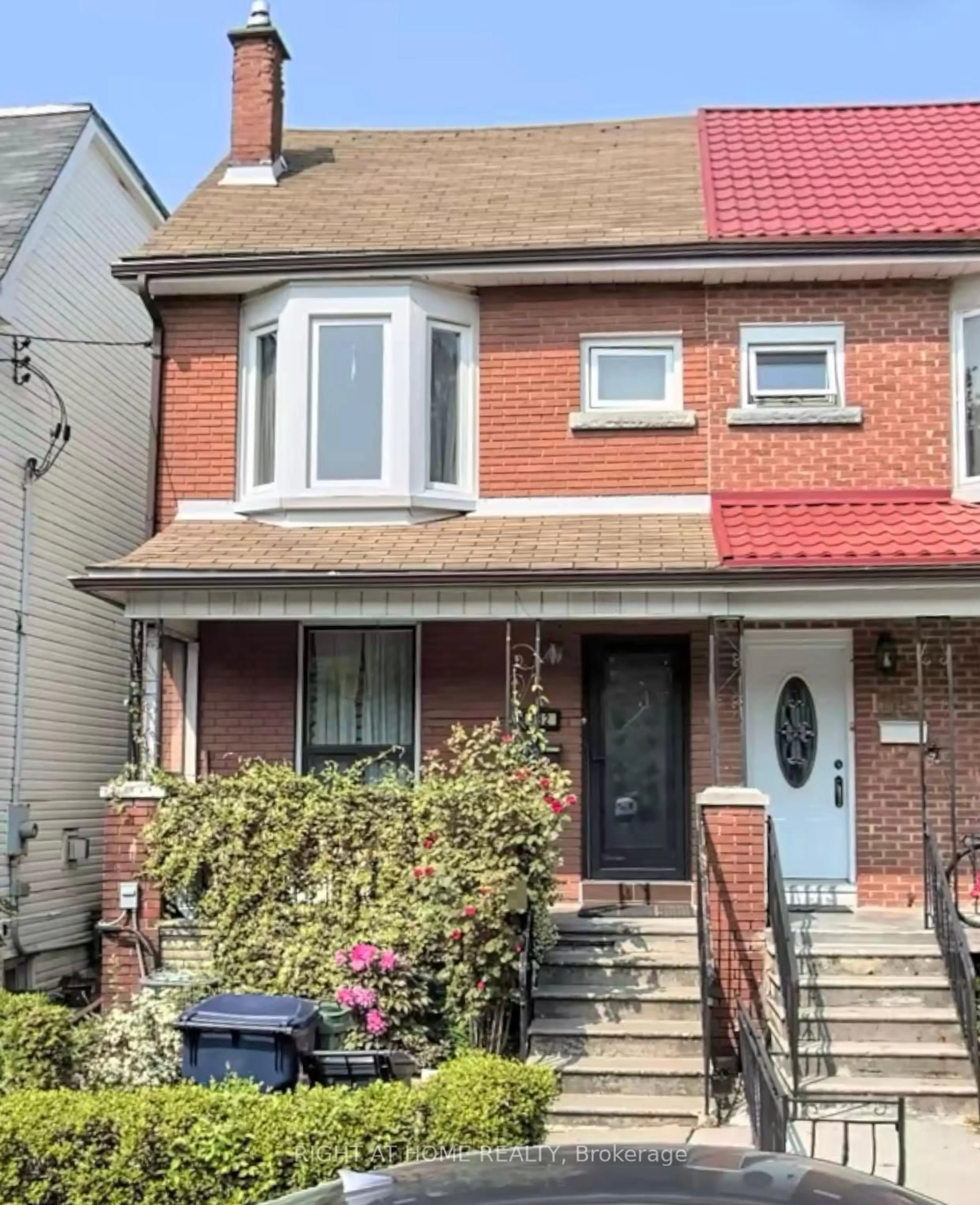 Home with brick exterior material, street for 132 Bellwoods Ave, Toronto Ontario M6J 2P4