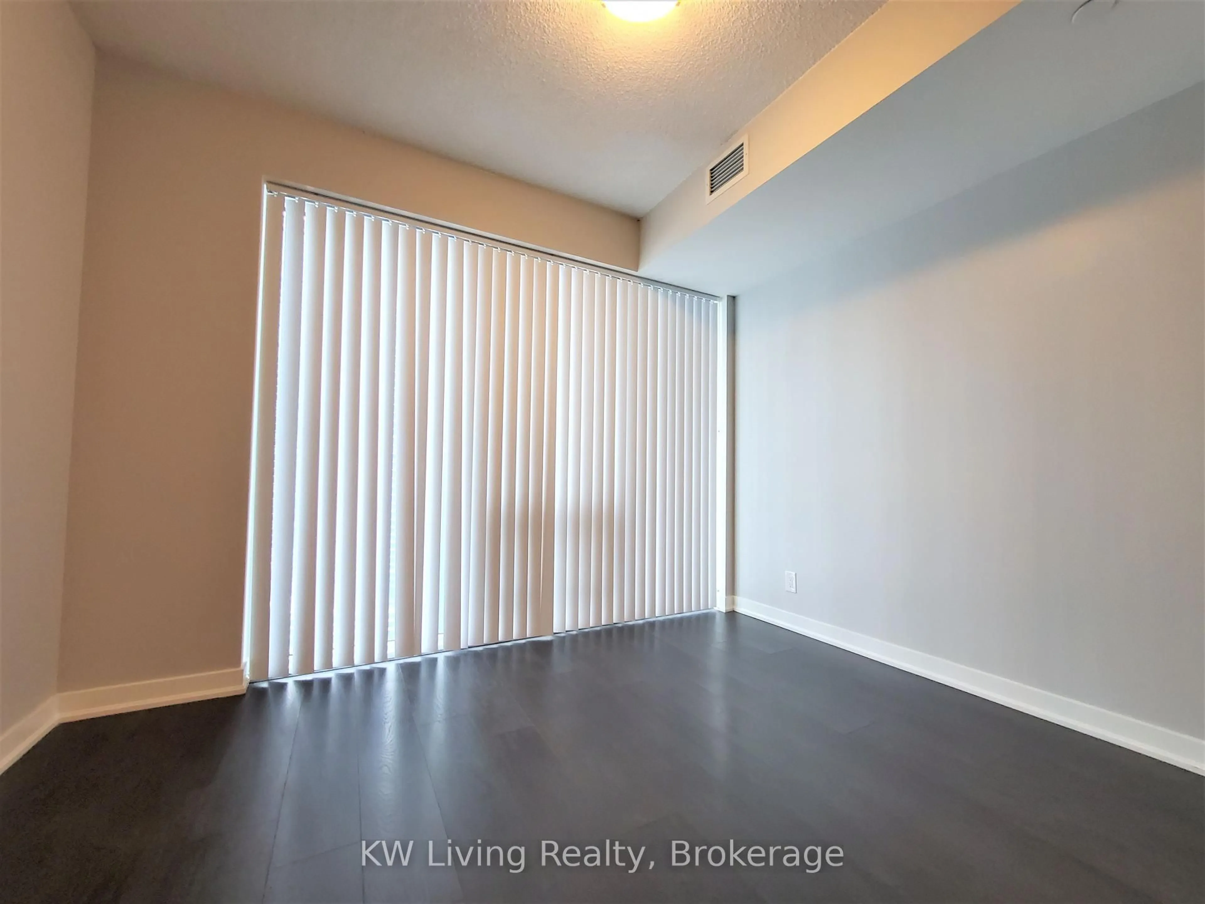 A pic of a room for 100 Harbour St #2005, Toronto Ontario M5J 0B5