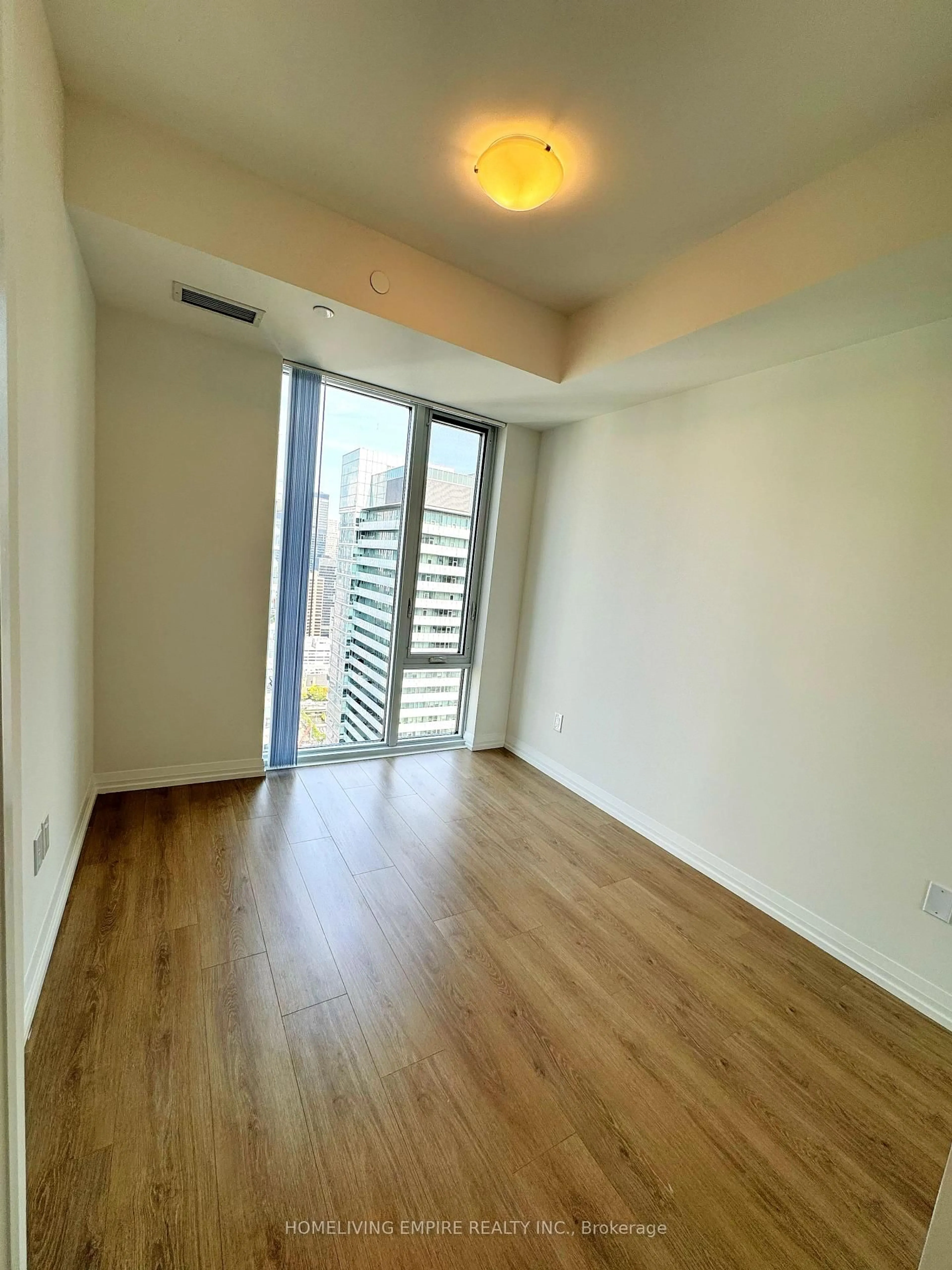 A pic of a room for 8 Widmer St #4805, Toronto Ontario M5V 2E7