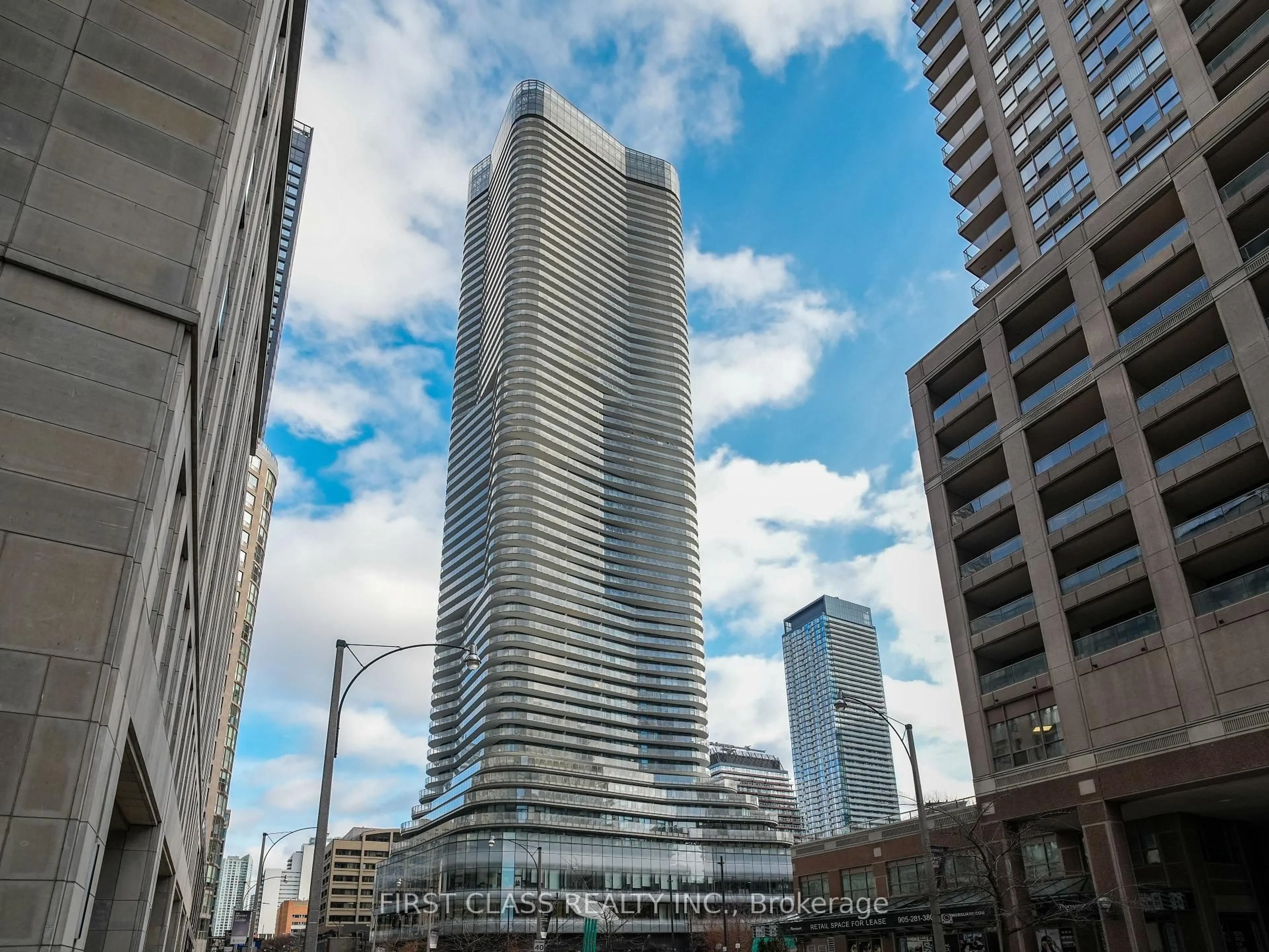 Unknown for 11 Wellesley St #1404, Toronto Ontario M4Y 0G4