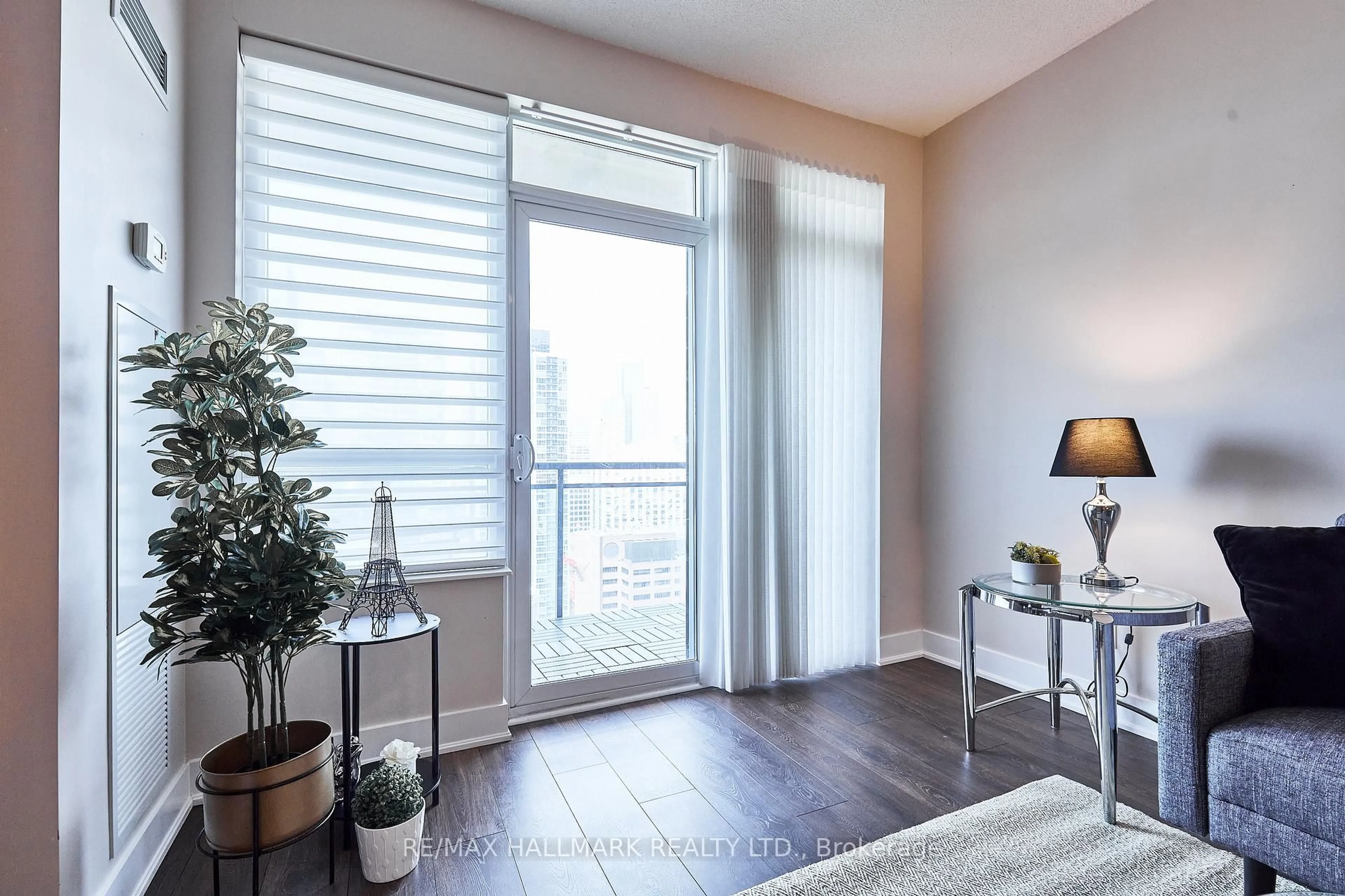 Unknown for 28 Linden St #2507, Toronto Ontario M4Y 0A4