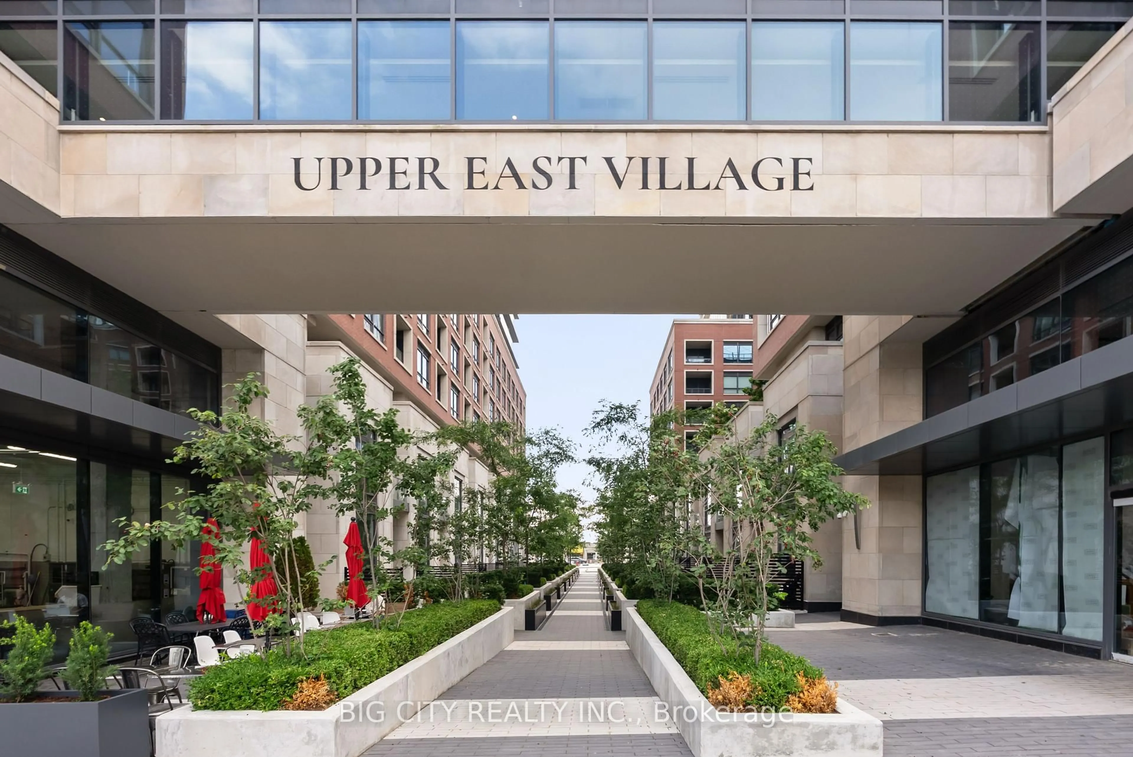 Indoor foyer for 33 Frederick Todd Way #1006, Toronto Ontario M4G 0C9