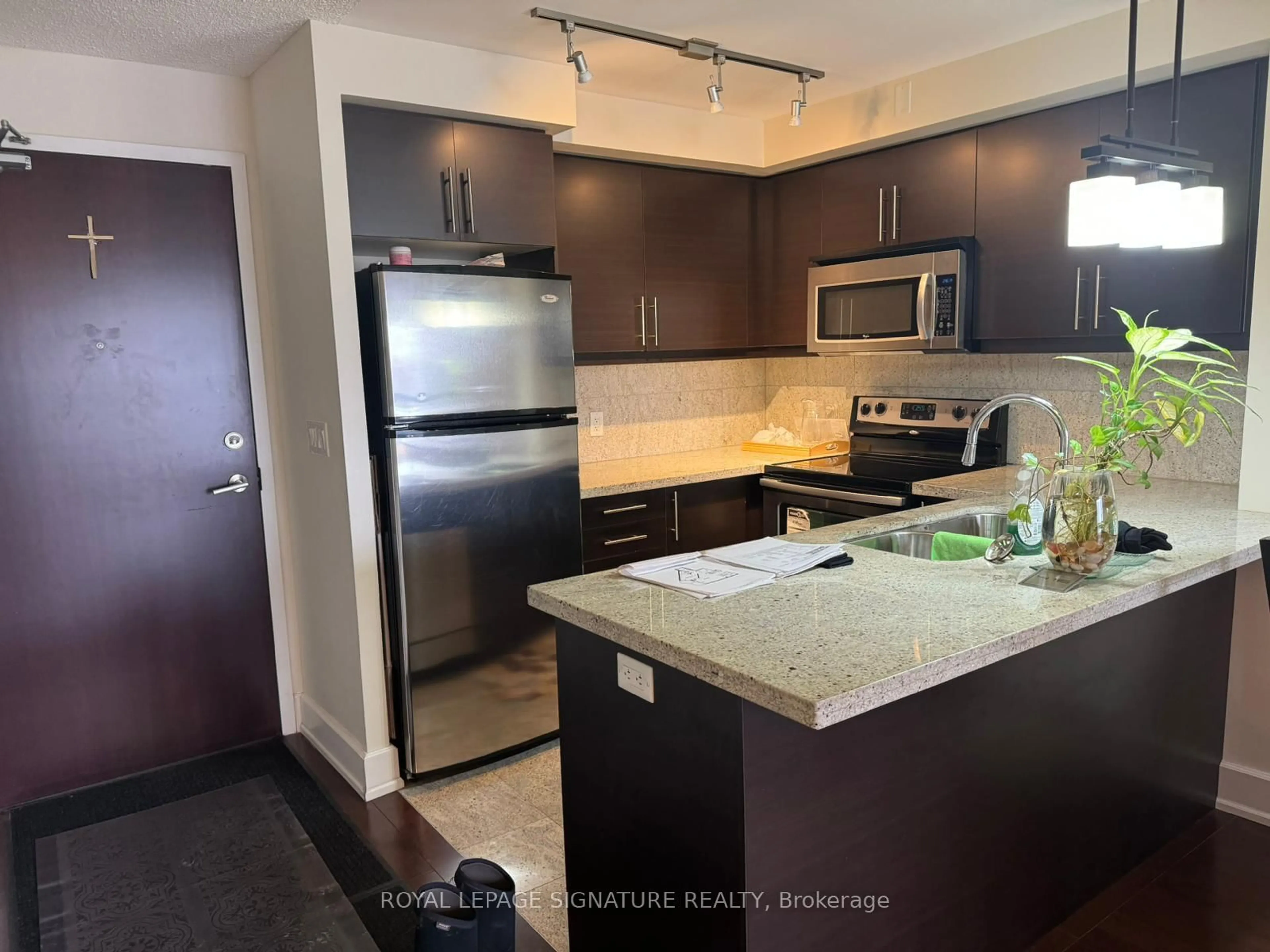 Open concept kitchen, unknown for 676 Sheppard Ave #416, Toronto Ontario M2K 3E7