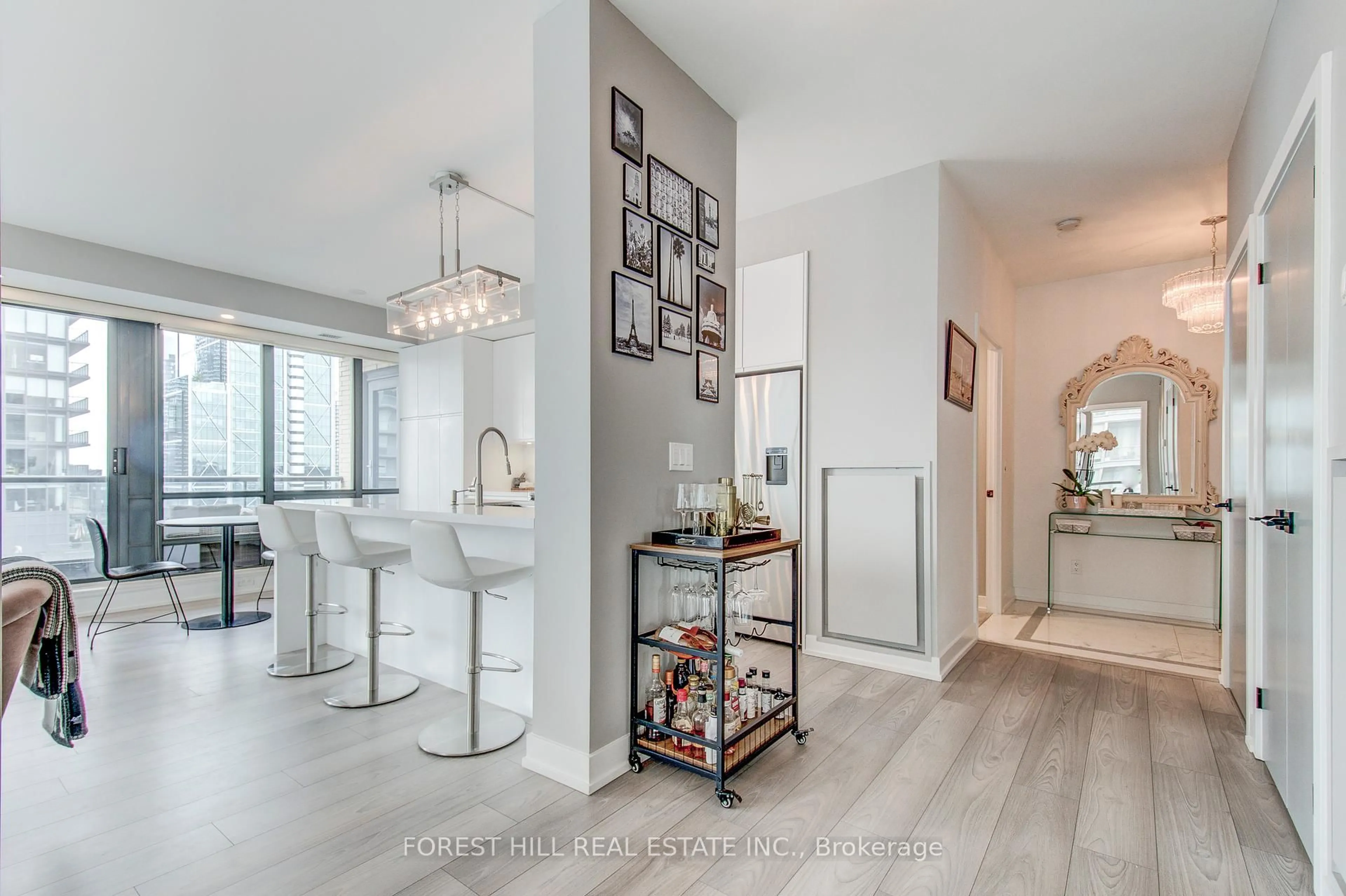 Unknown for 438 King St #1708, Toronto Ontario M5V 3T9