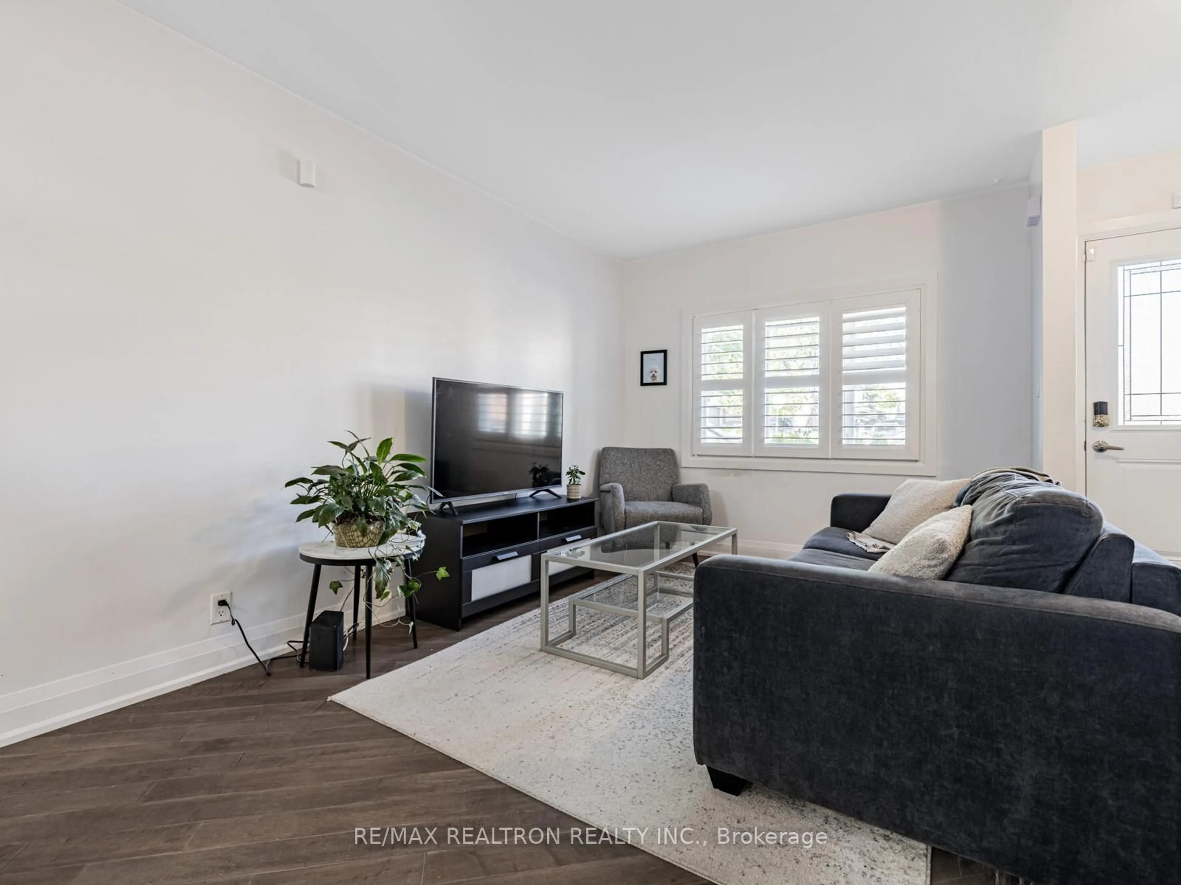 Living room with furniture, unknown for 640 Winona Dr, Toronto Ontario M6C 3V6