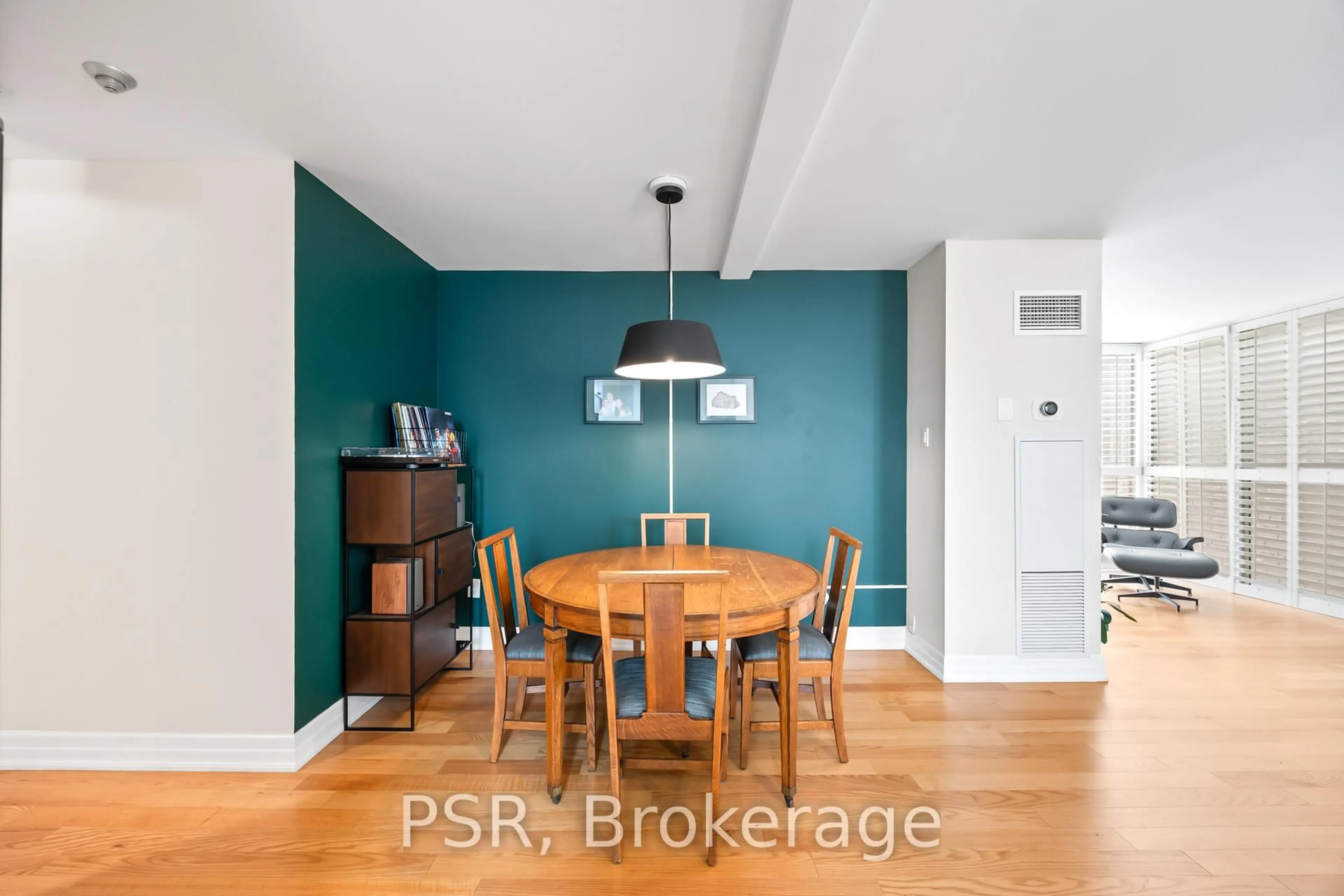 Dining room, wood/laminate floor for 95 Lombard St #505, Toronto Ontario M5C 2V3