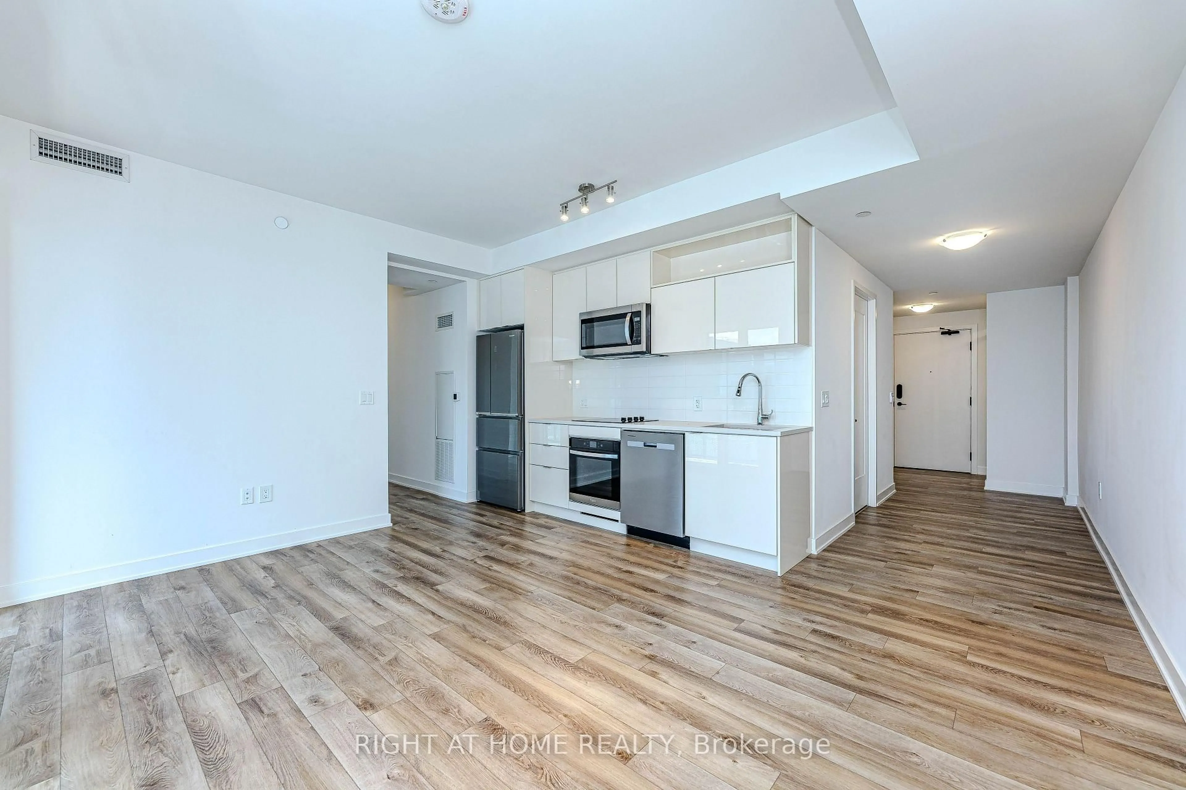 Unknown for 70 Princess St #2616, Toronto Ontario M5A 0X6