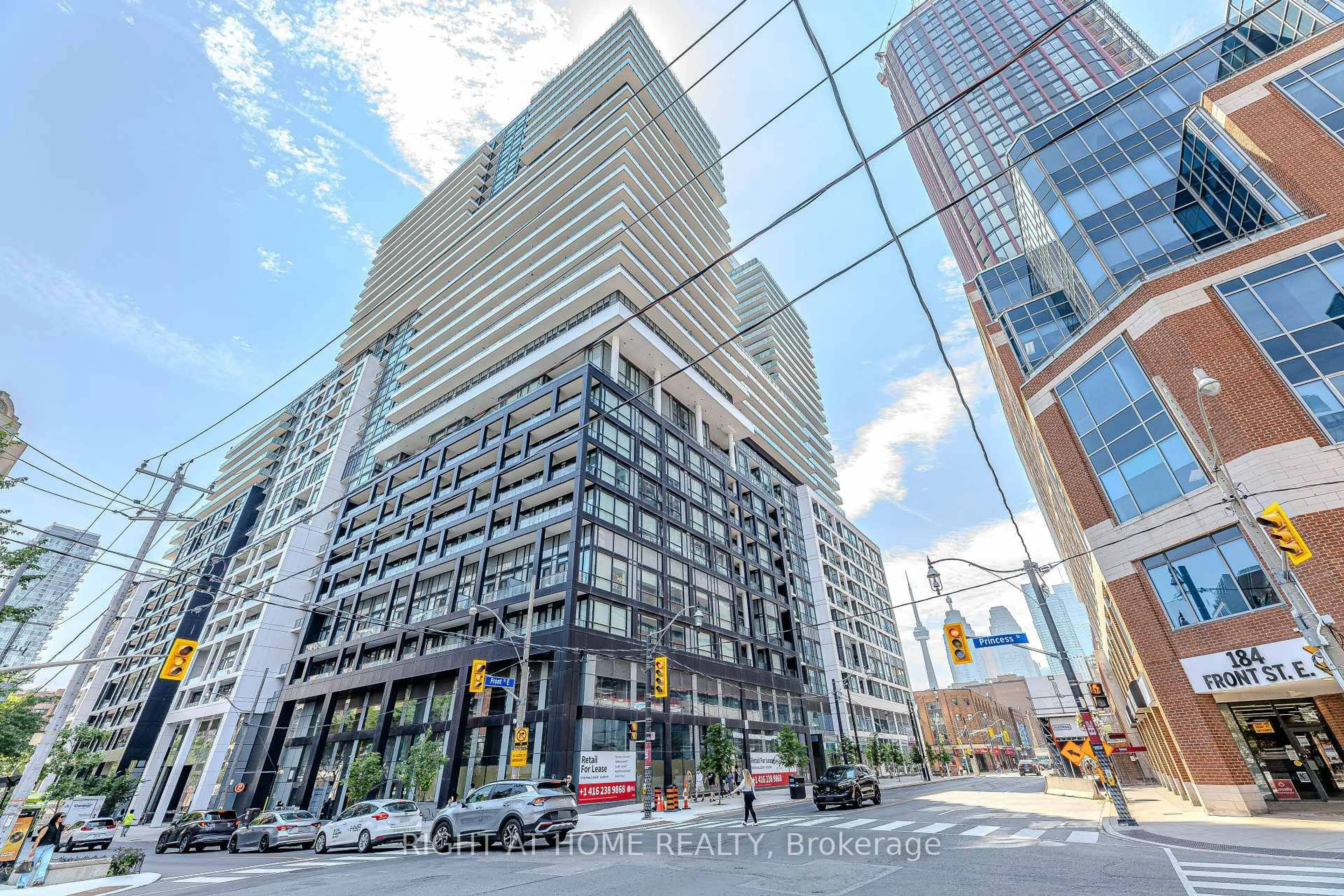 Indoor foyer for 70 Princess St #2616, Toronto Ontario M5A 0X6