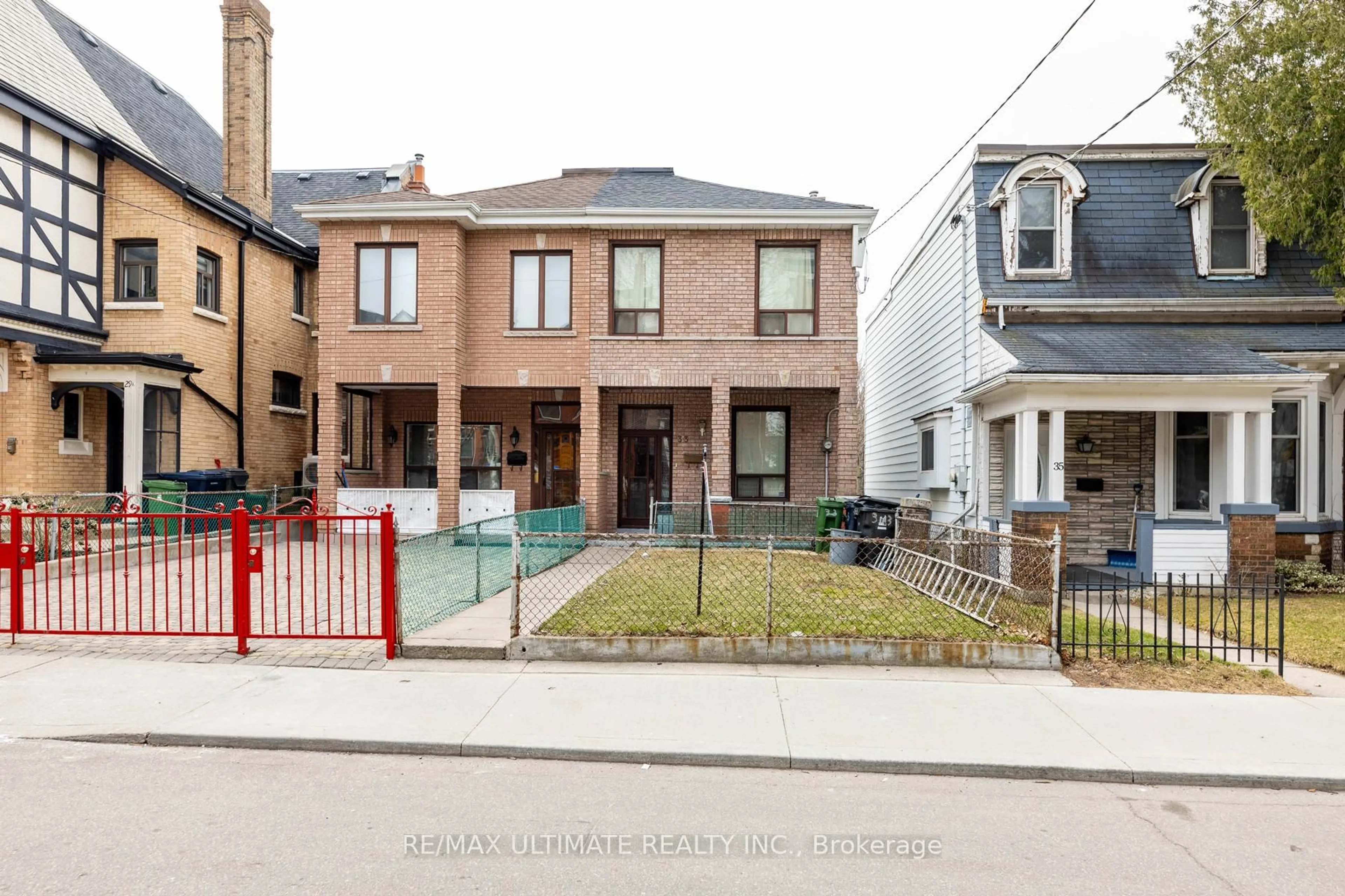 Home with brick exterior material, street for 33 Shannon St, Toronto Ontario M6J 2E6