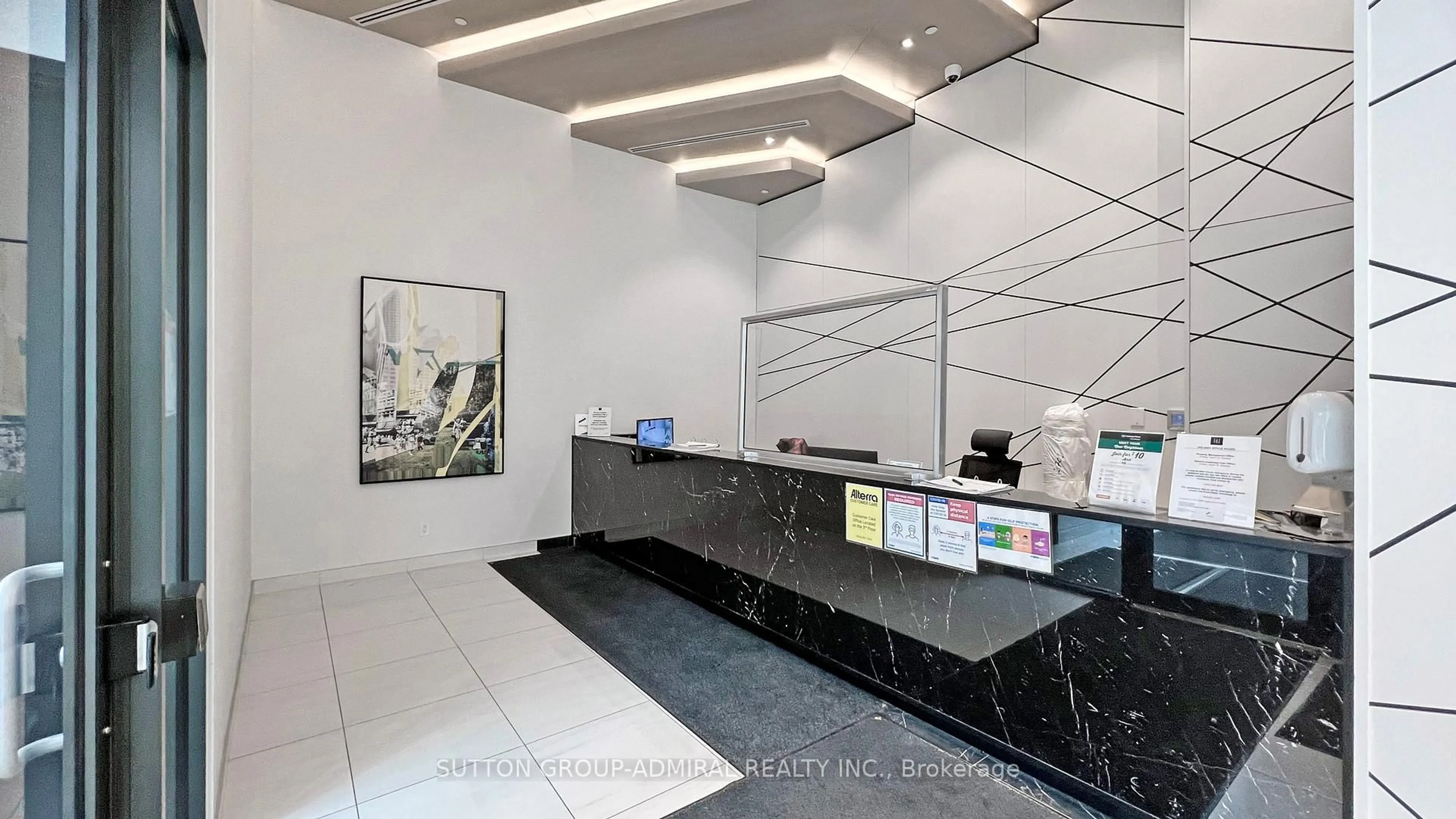 Lobby for 159 Wellesley St #1601, Toronto Ontario M4Y 0H5