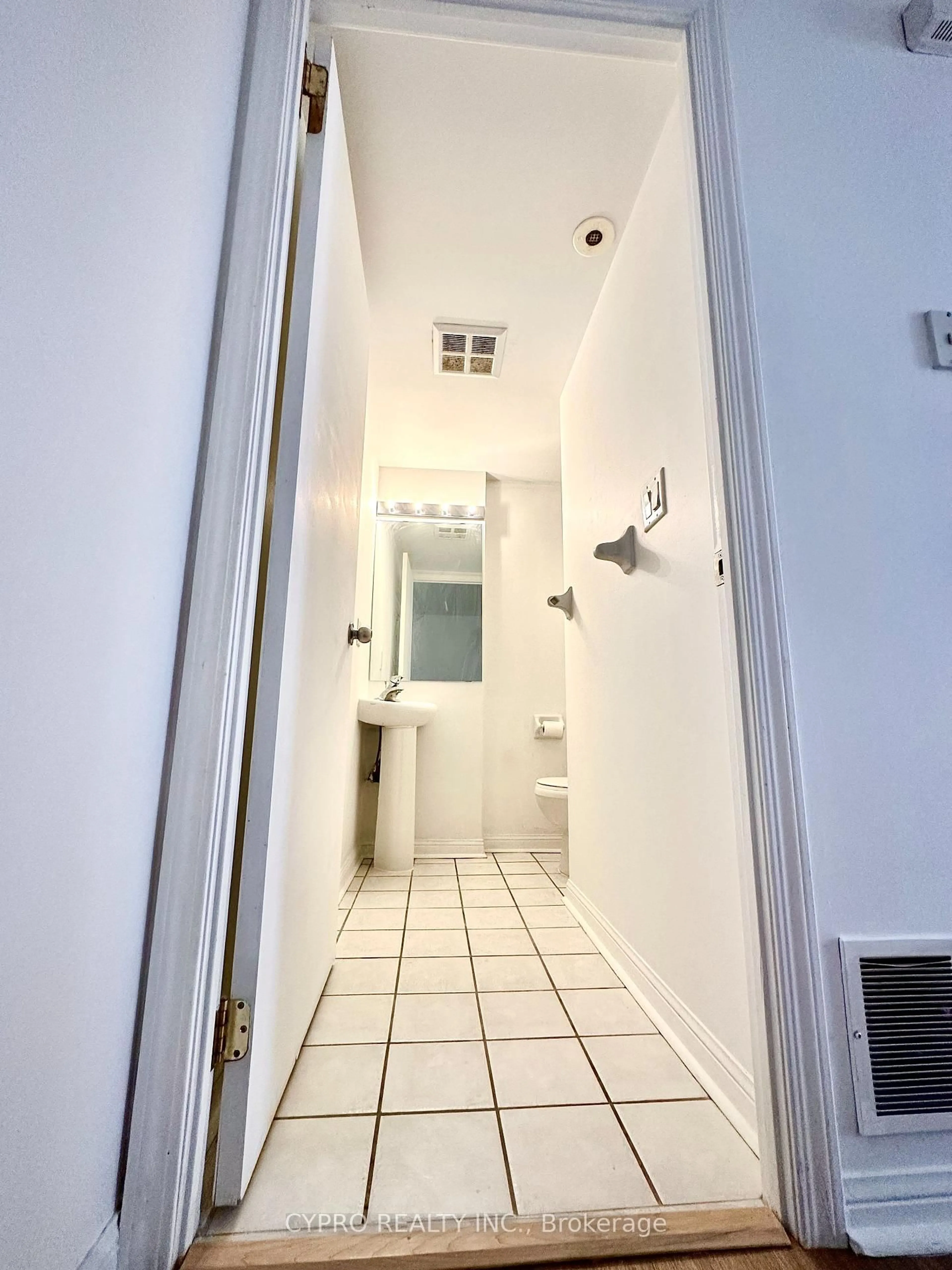 Unknown for 5 Everson Dr #918, Toronto Ontario M2N 7C3