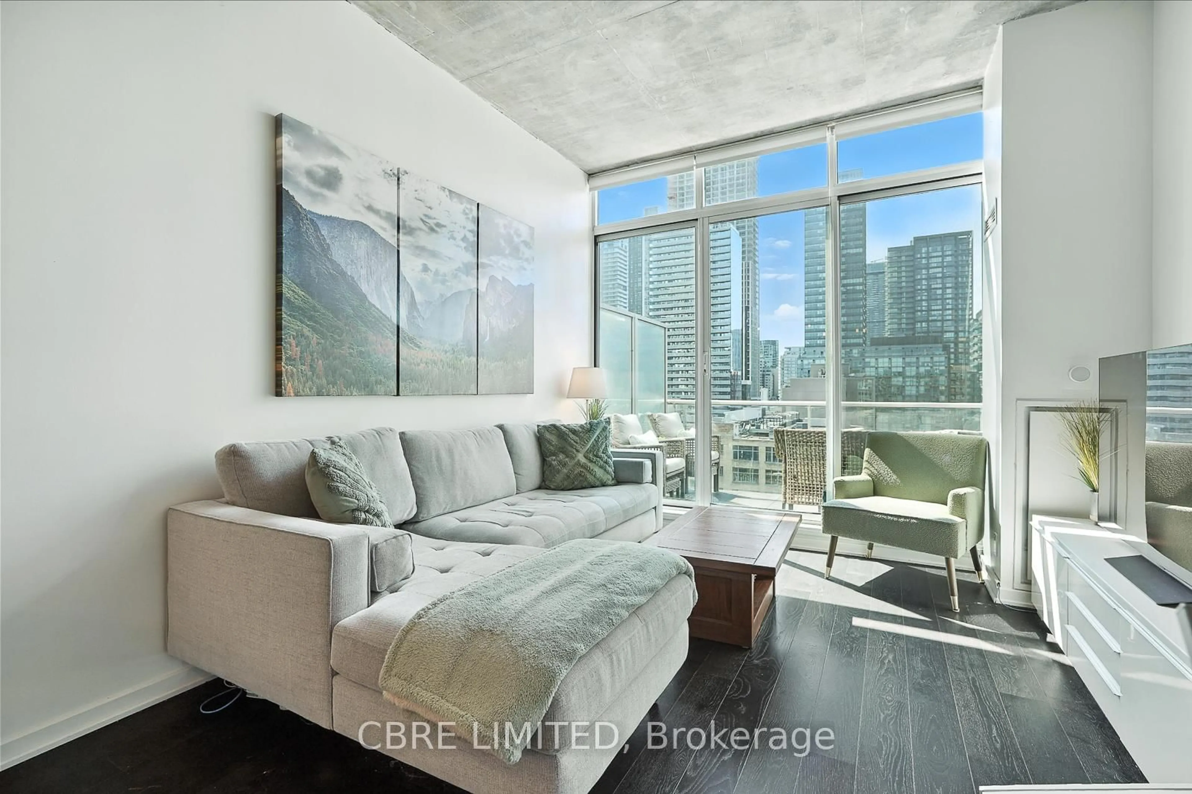 Living room with furniture, unknown for 388 Richmond St #1107, Toronto Ontario M5V 3P1
