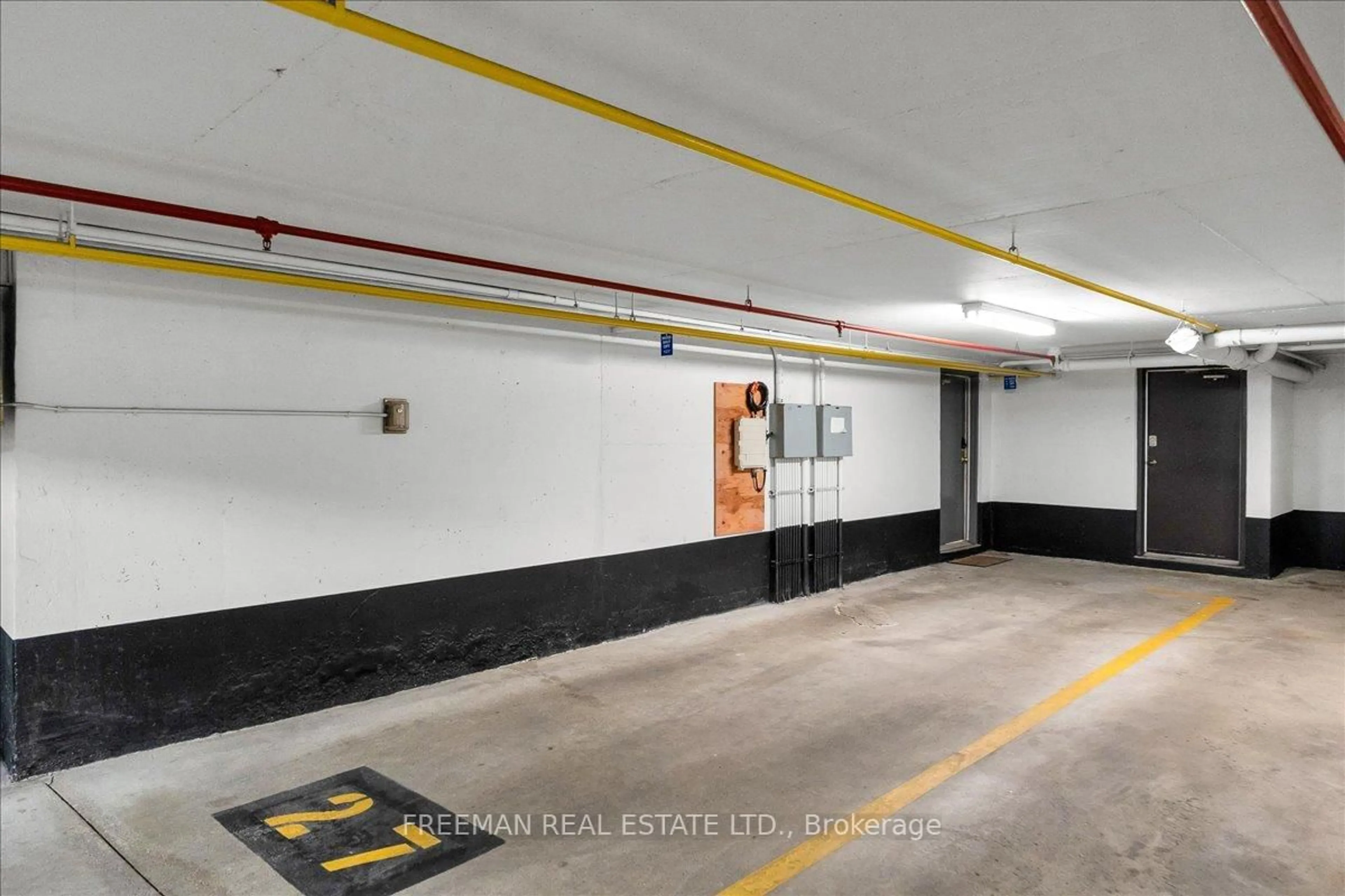 Indoor garage for 10 Walker Ave #128, Toronto Ontario M4V 1G2