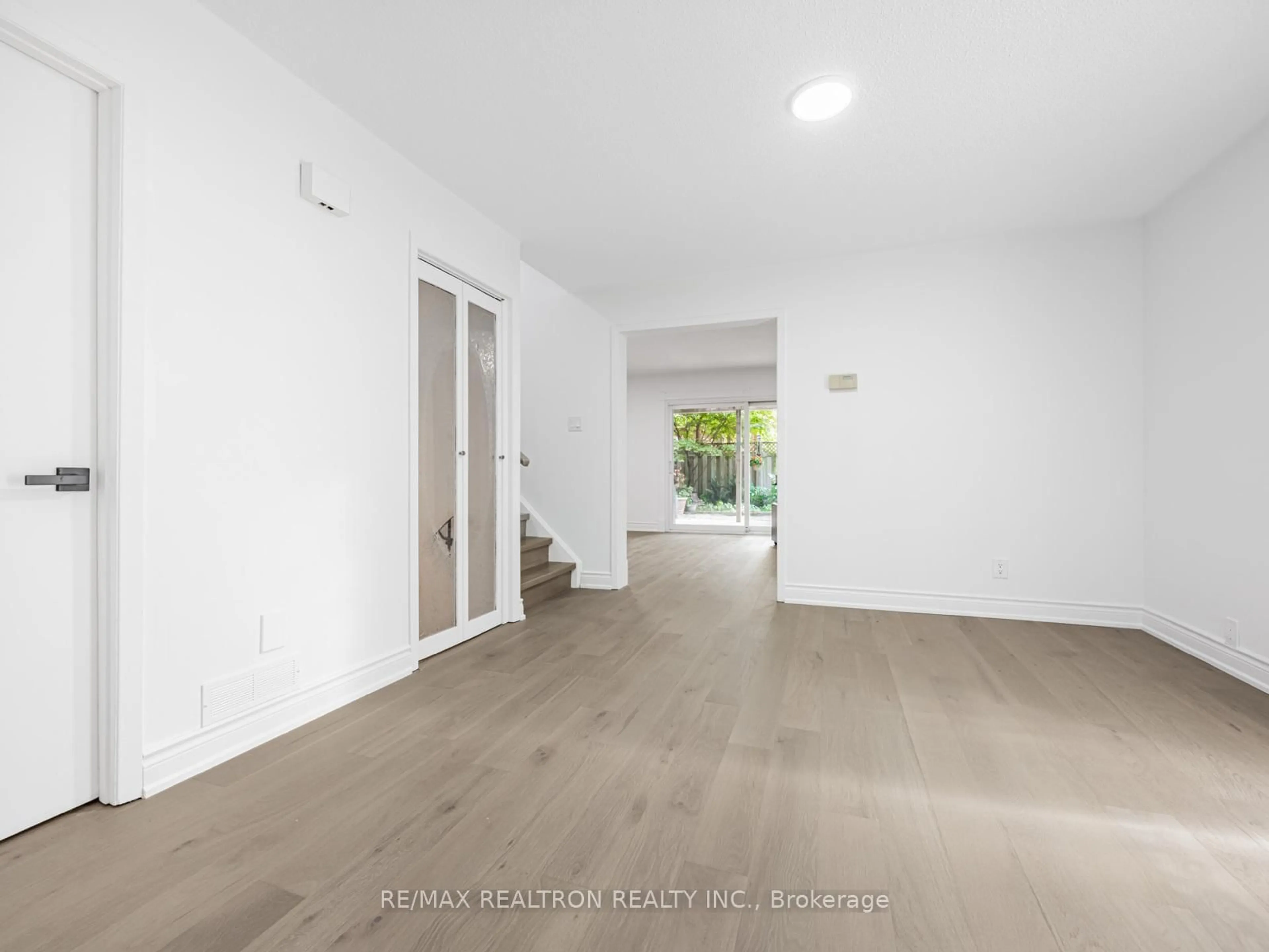 Unknown for 171 Sexton Cres, Toronto Ontario M2H 2L7