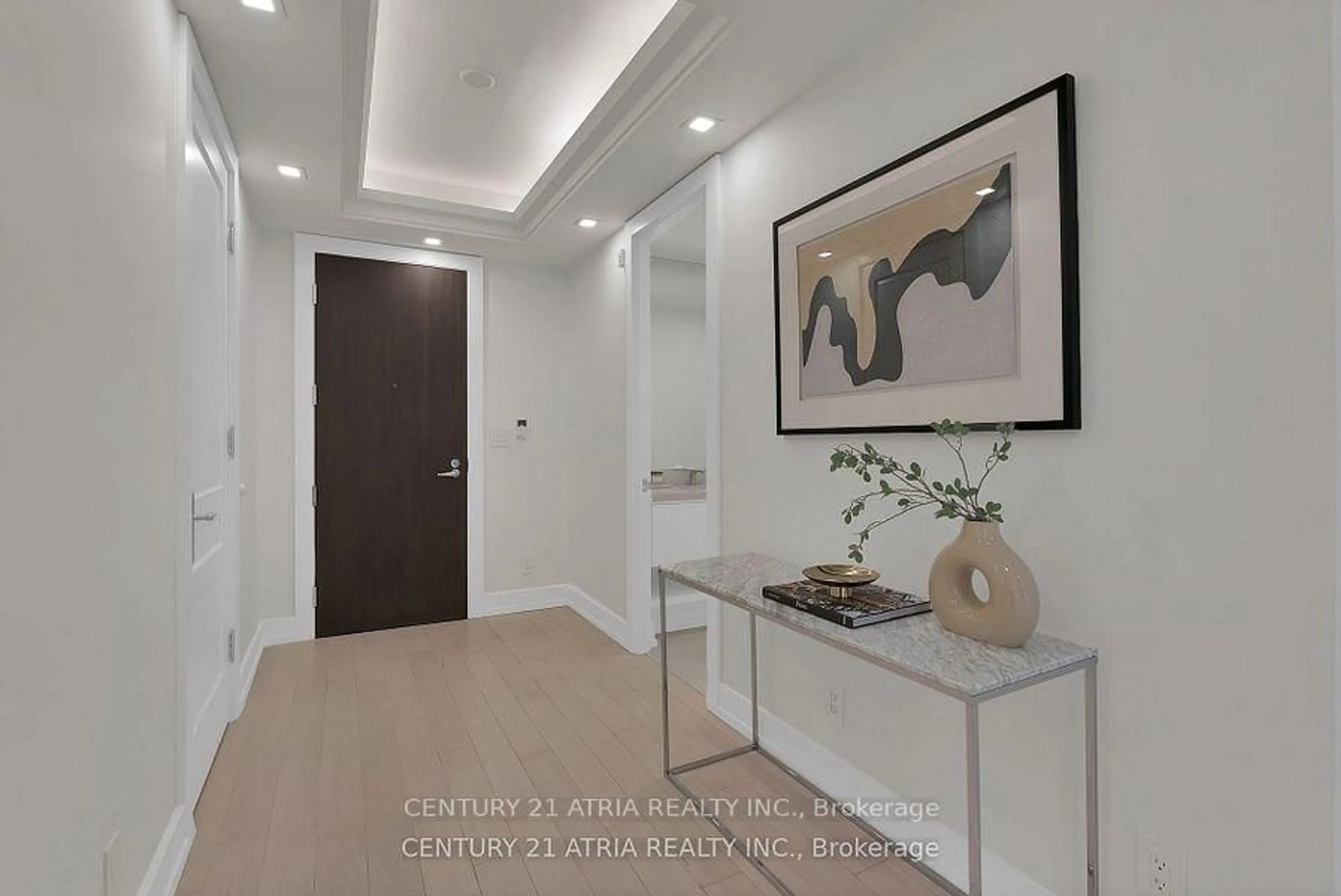 Indoor entryway for 10 Bellair St #603, Toronto Ontario M5R 3T8
