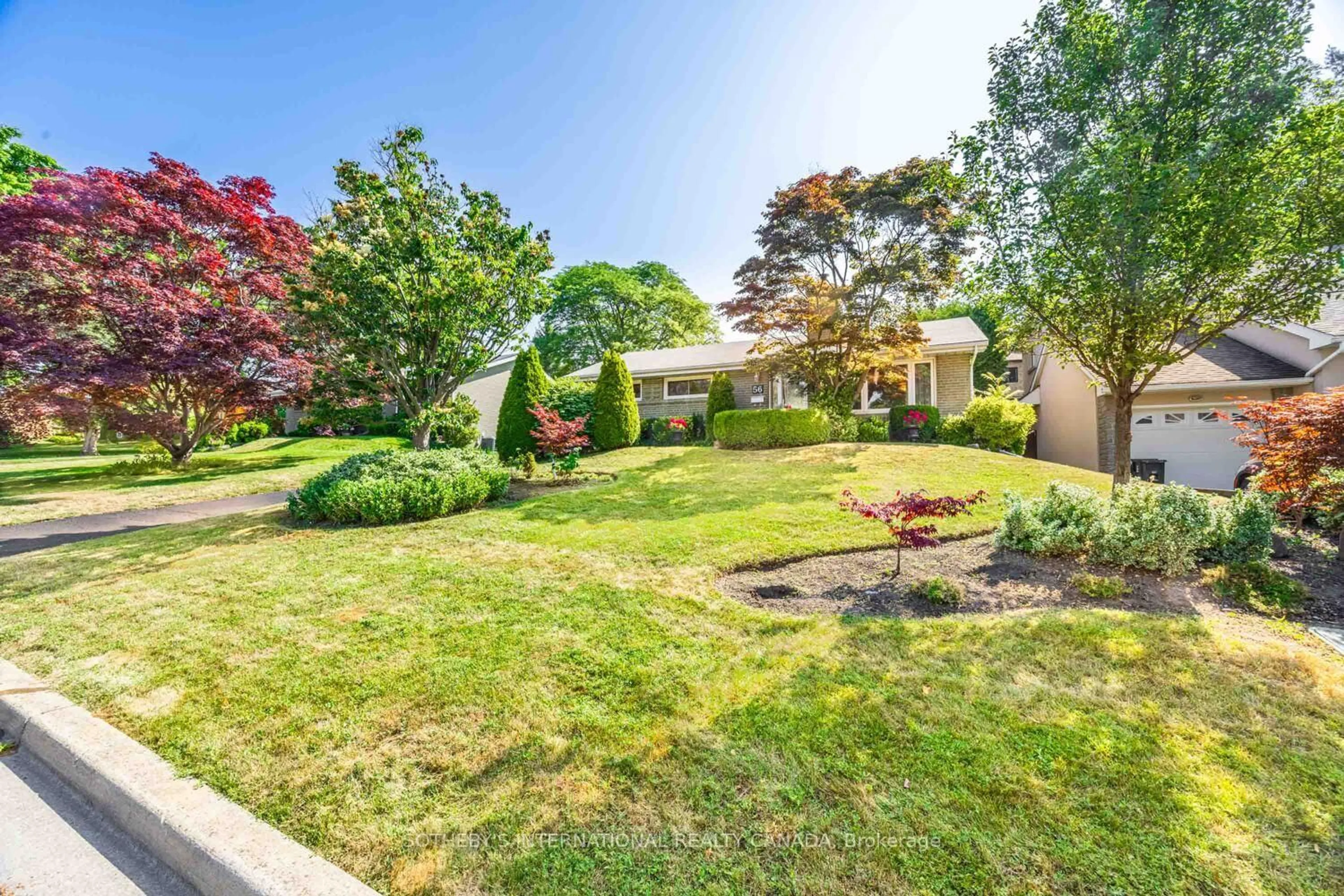 A pic from outside/outdoor area/front of a property/back of a property/a pic from drone, street for 56 Ternhill Cres, Toronto Ontario M3C 2E5