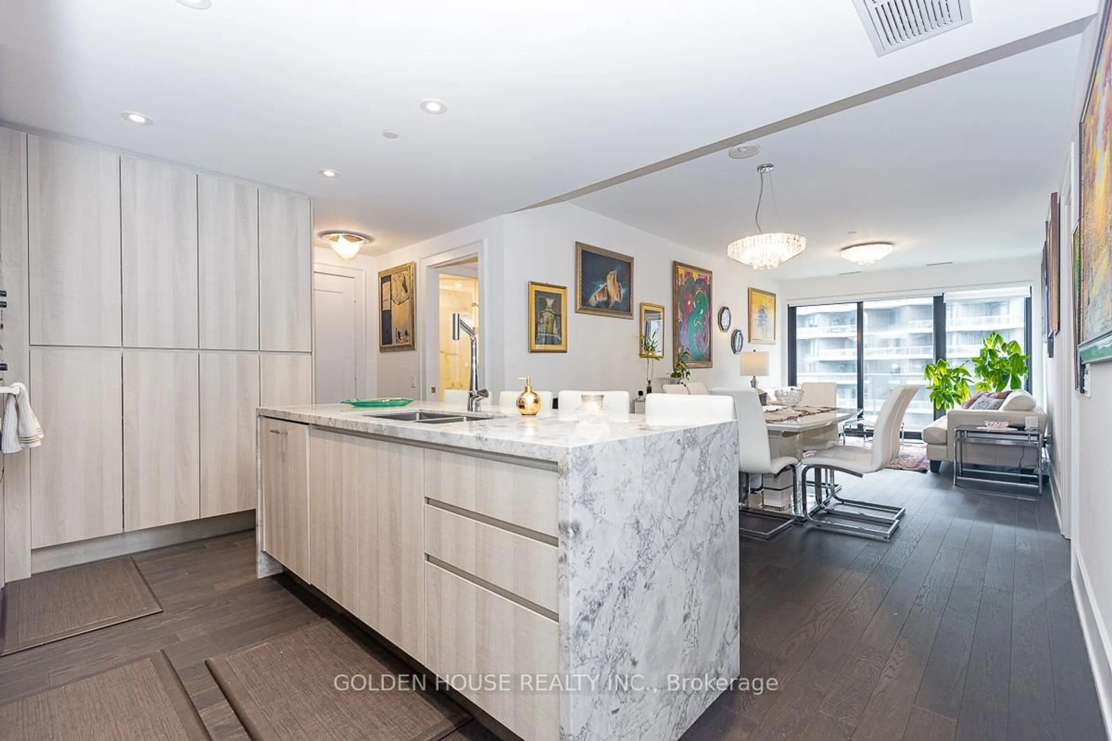 Contemporary kitchen, ceramic/tile floor for 118 Merchants' Wharf #702, Toronto Ontario M5A 0L3