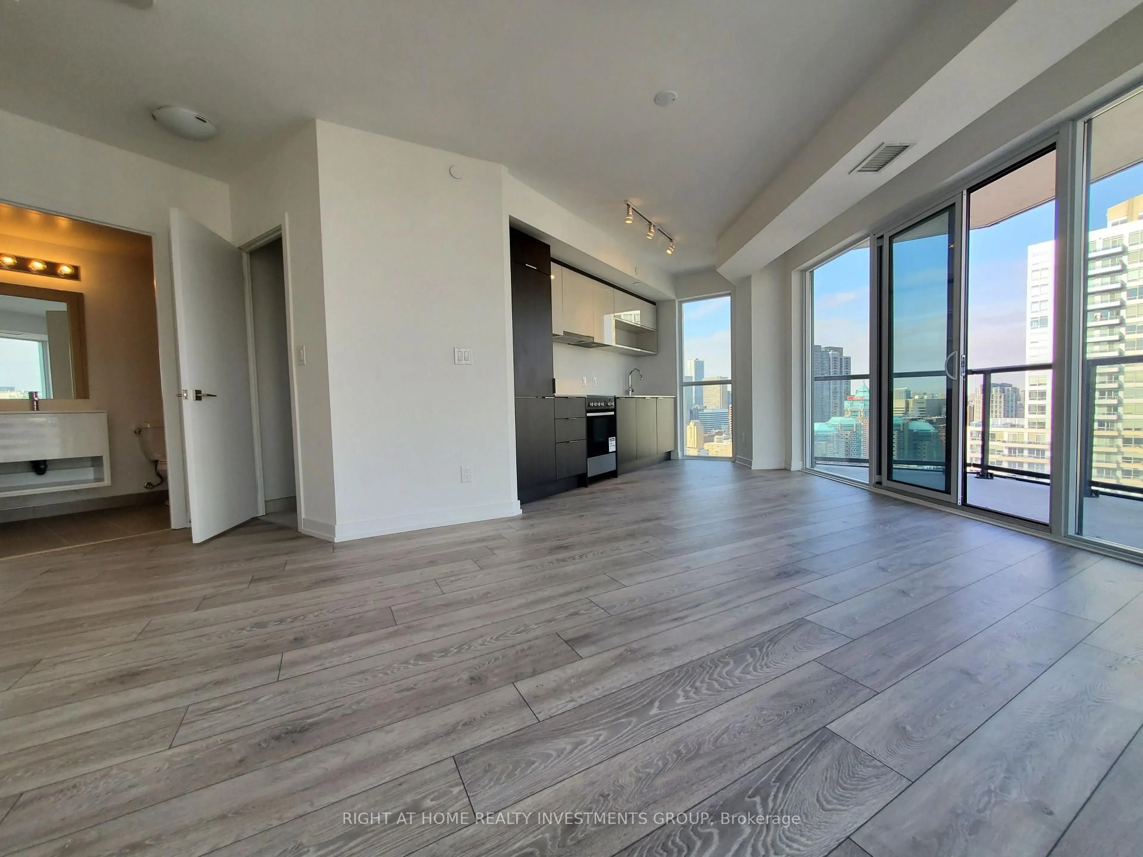 A pic of a room for 159 Wellesley St #2603, Toronto Ontario M4Y 0H5