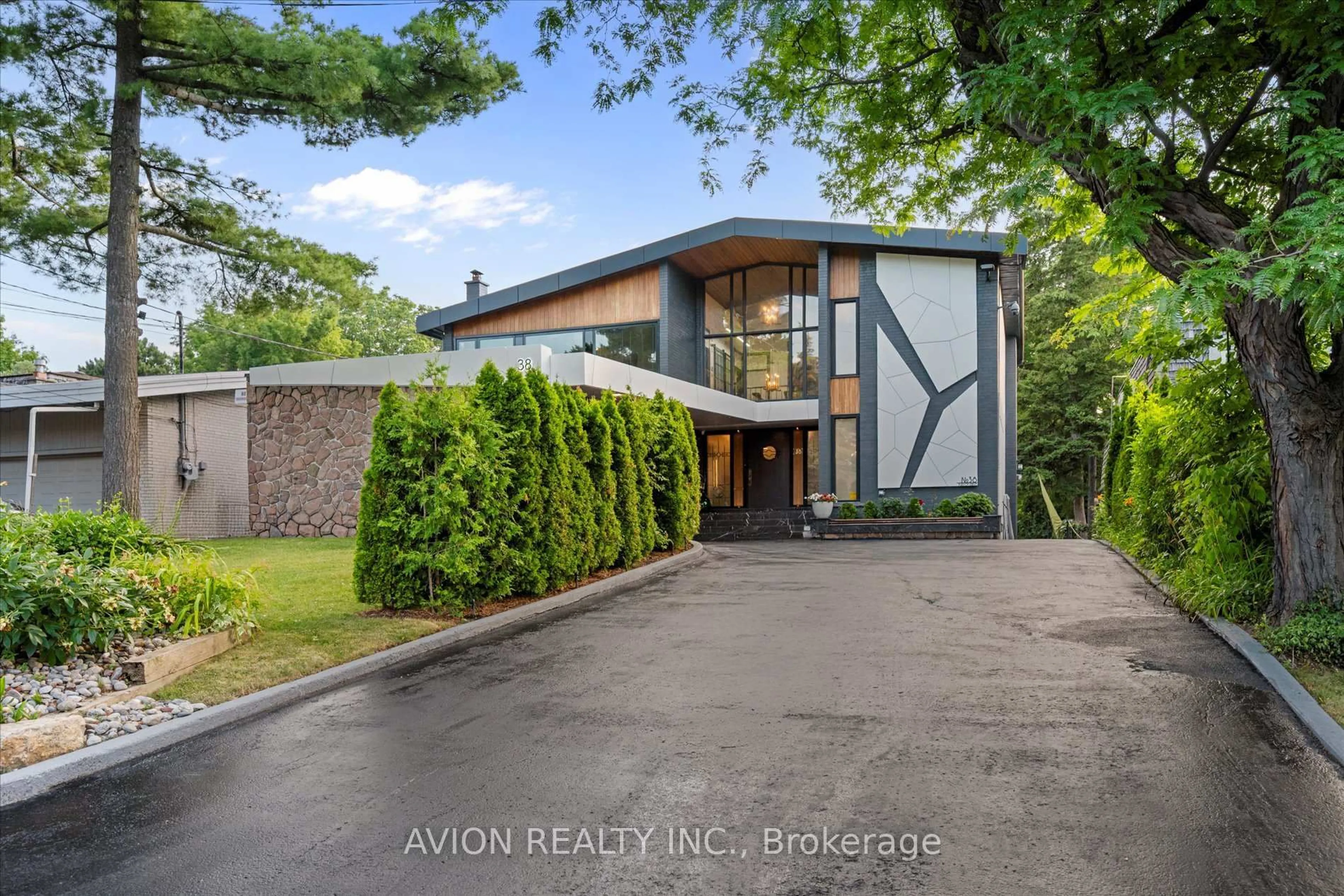 Unknown for 38 Purdon Dr, Toronto Ontario M3H 4X1