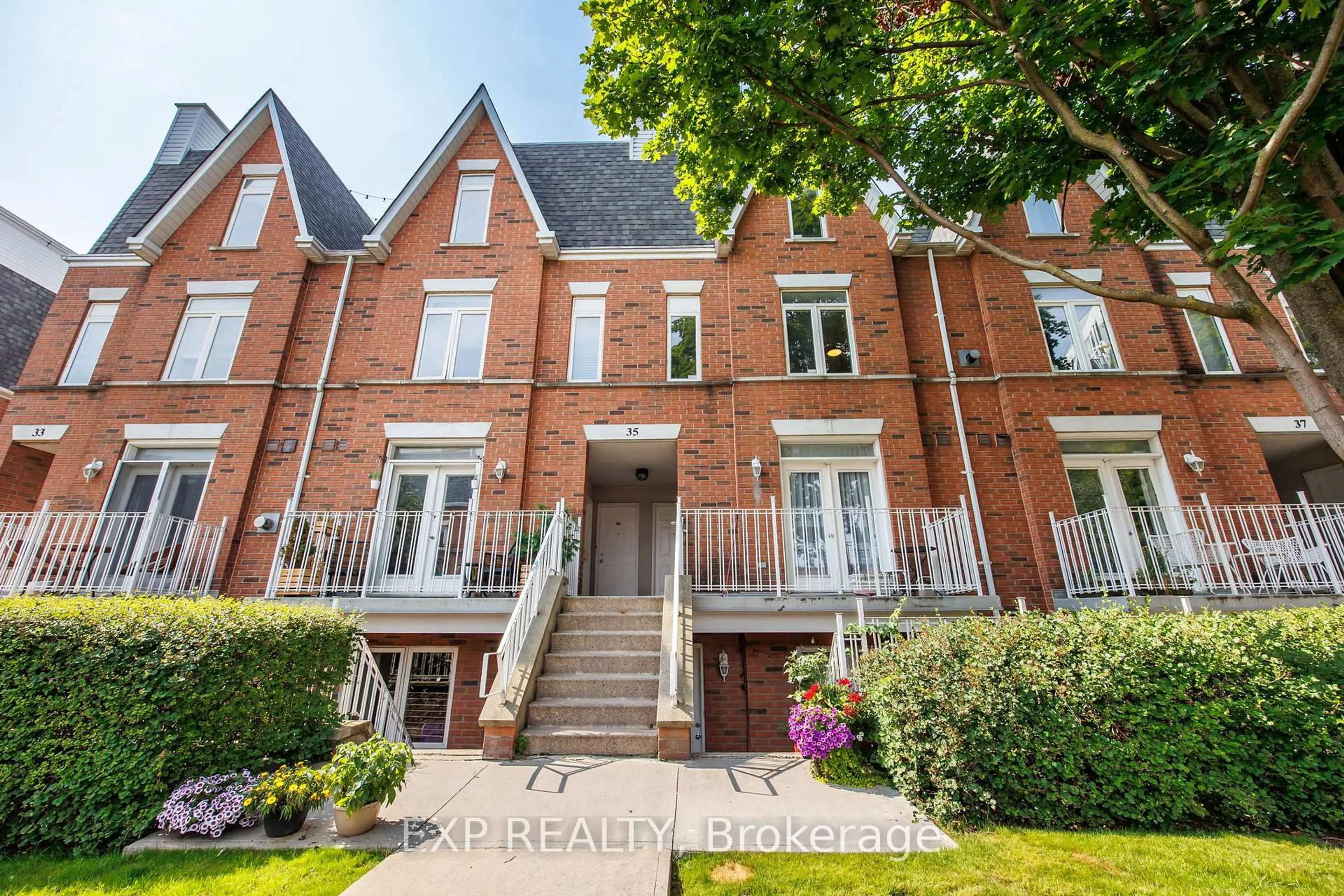 Home with brick exterior material, street for 35 Sudbury St #3506, Toronto Ontario M6J 3W6
