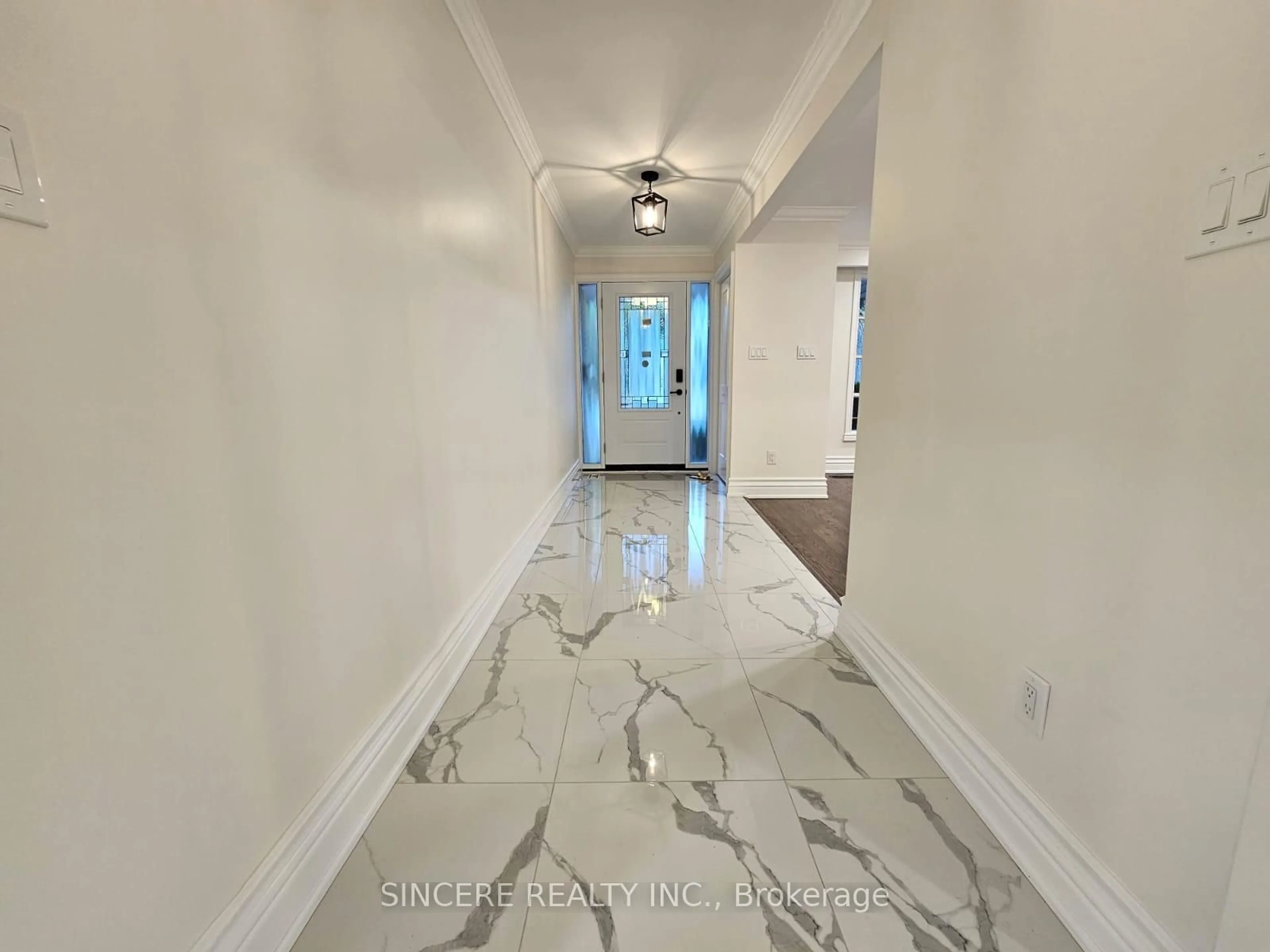 Unknown for 32 Colonnade Rd, Toronto Ontario M2K 2L5