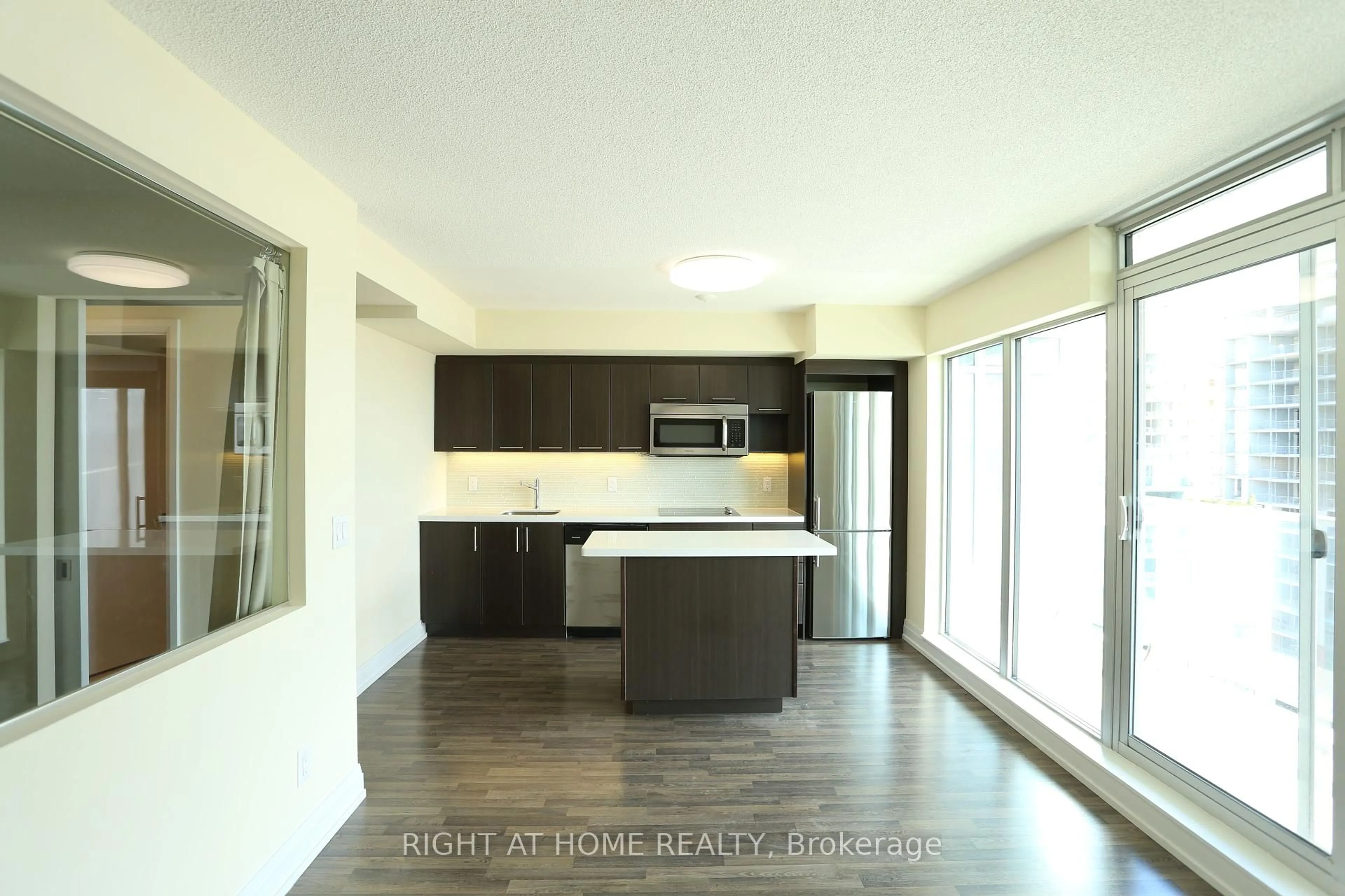 Open concept kitchen, unknown for 555 Wilson Ave #1208E, Toronto Ontario M3H 0C5