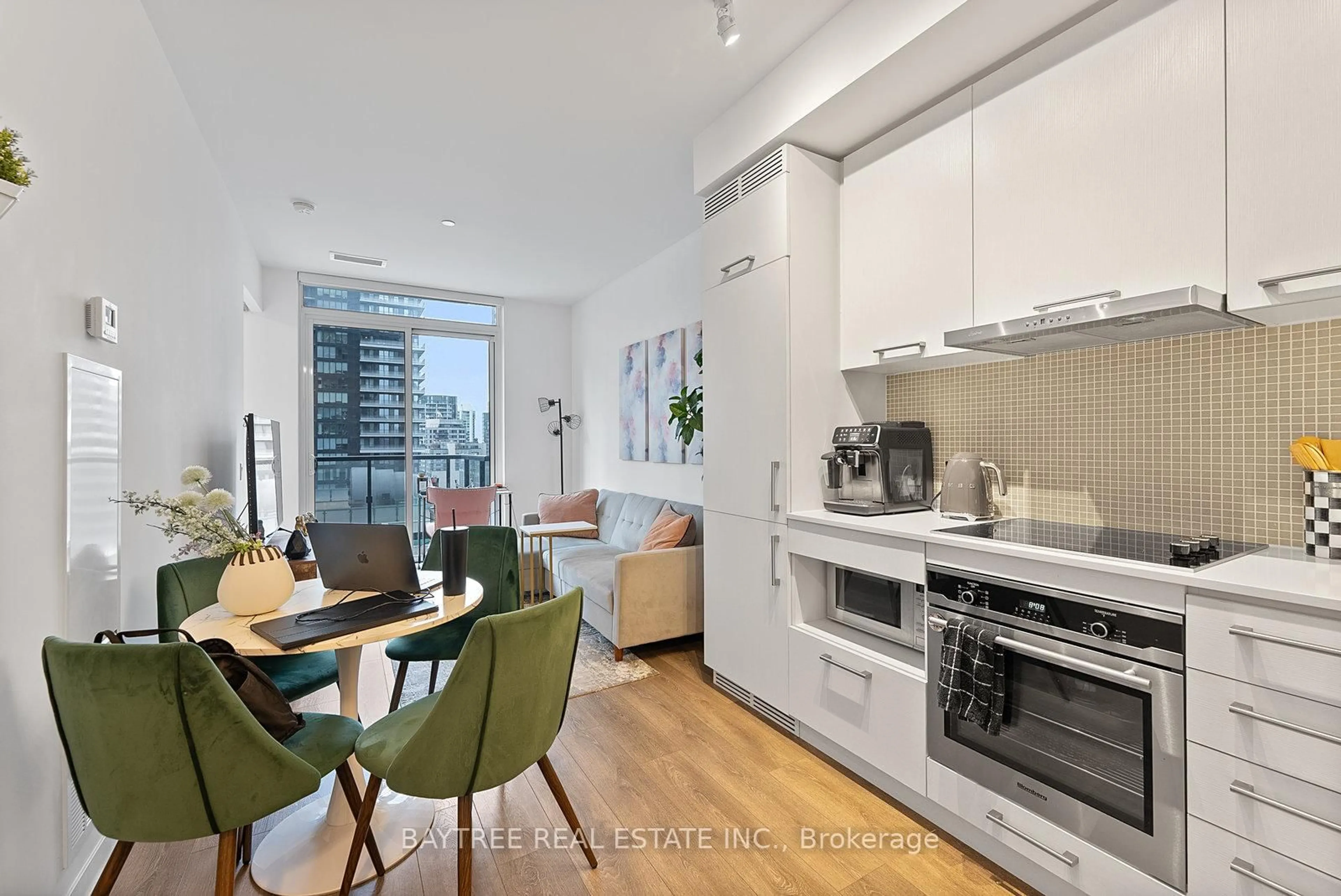 Unknown for 87 Peter St #1901, Toronto Ontario M5V 0P1