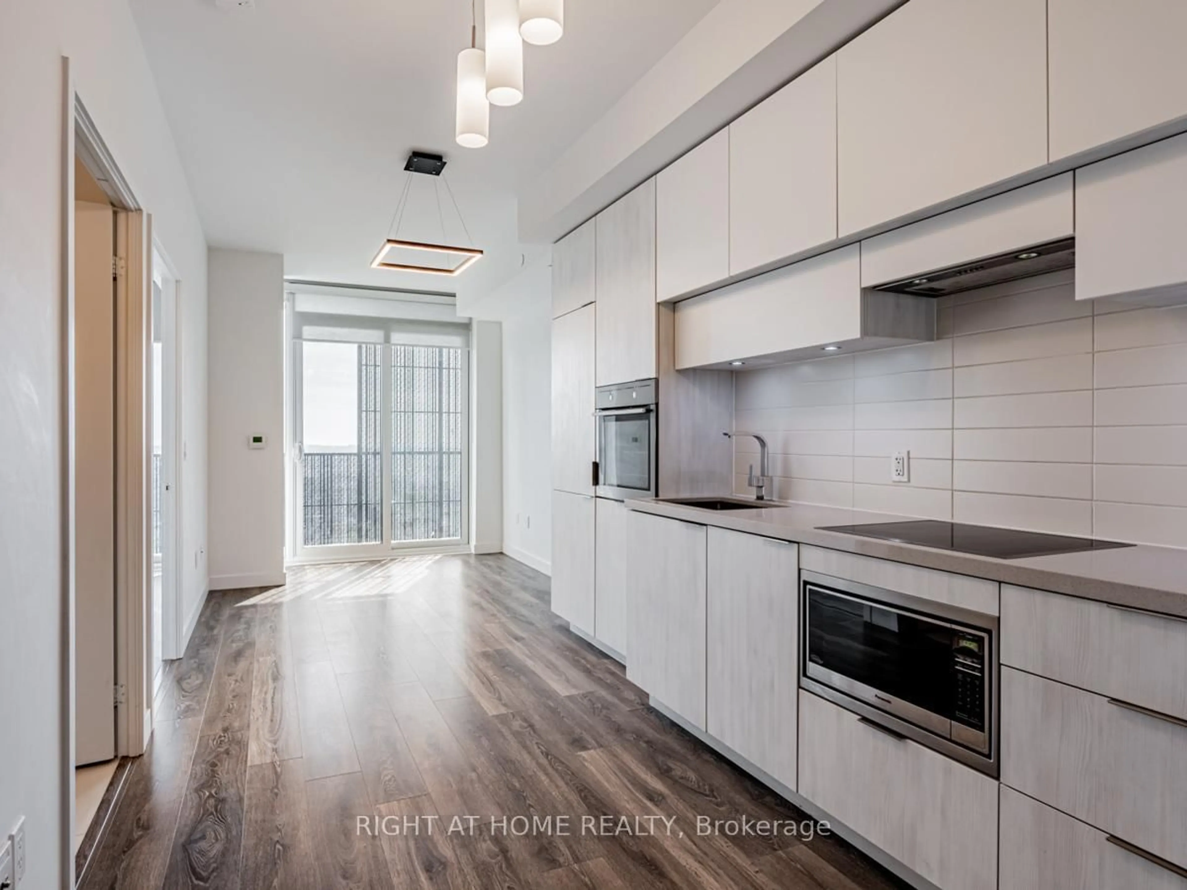 Unknown for 8 Eglinton Ave #3809, Toronto Ontario M4P 0C1