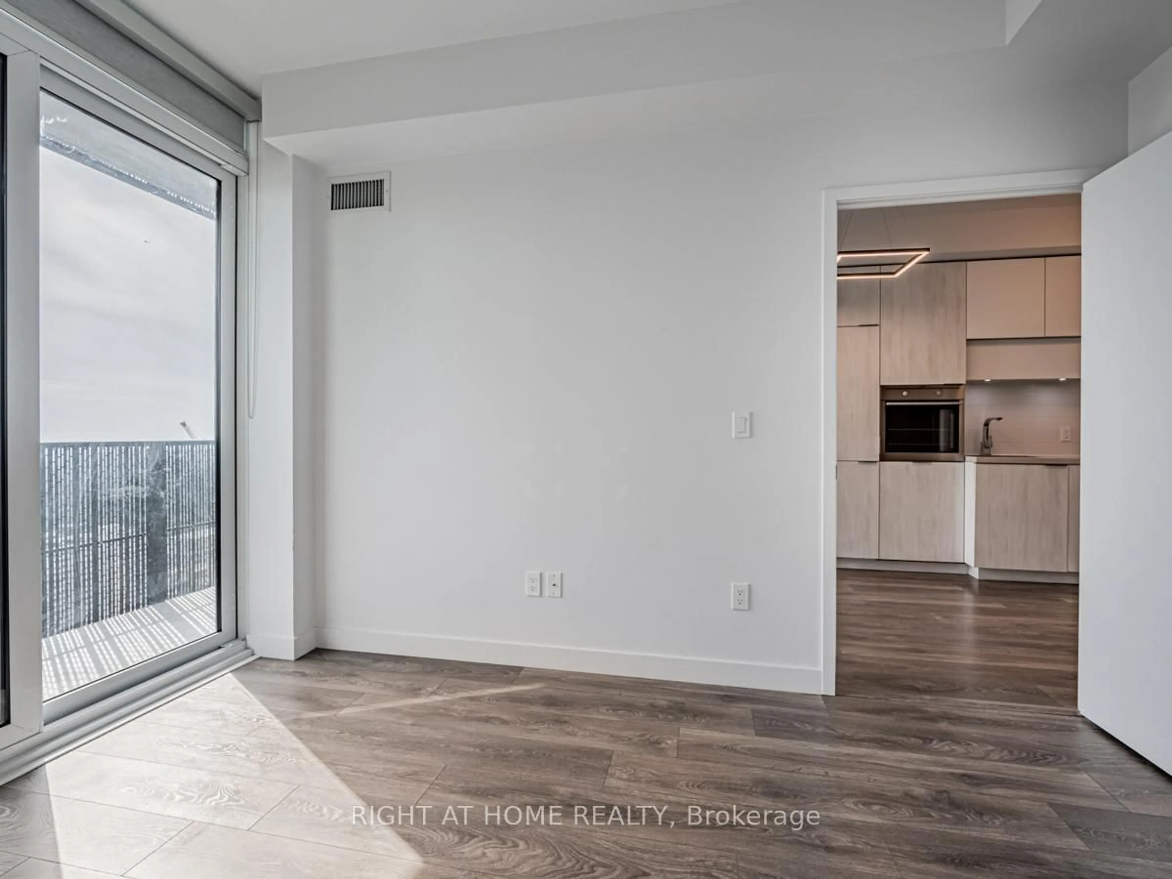 A pic of a room for 8 Eglinton Ave #3809, Toronto Ontario M4P 0C1