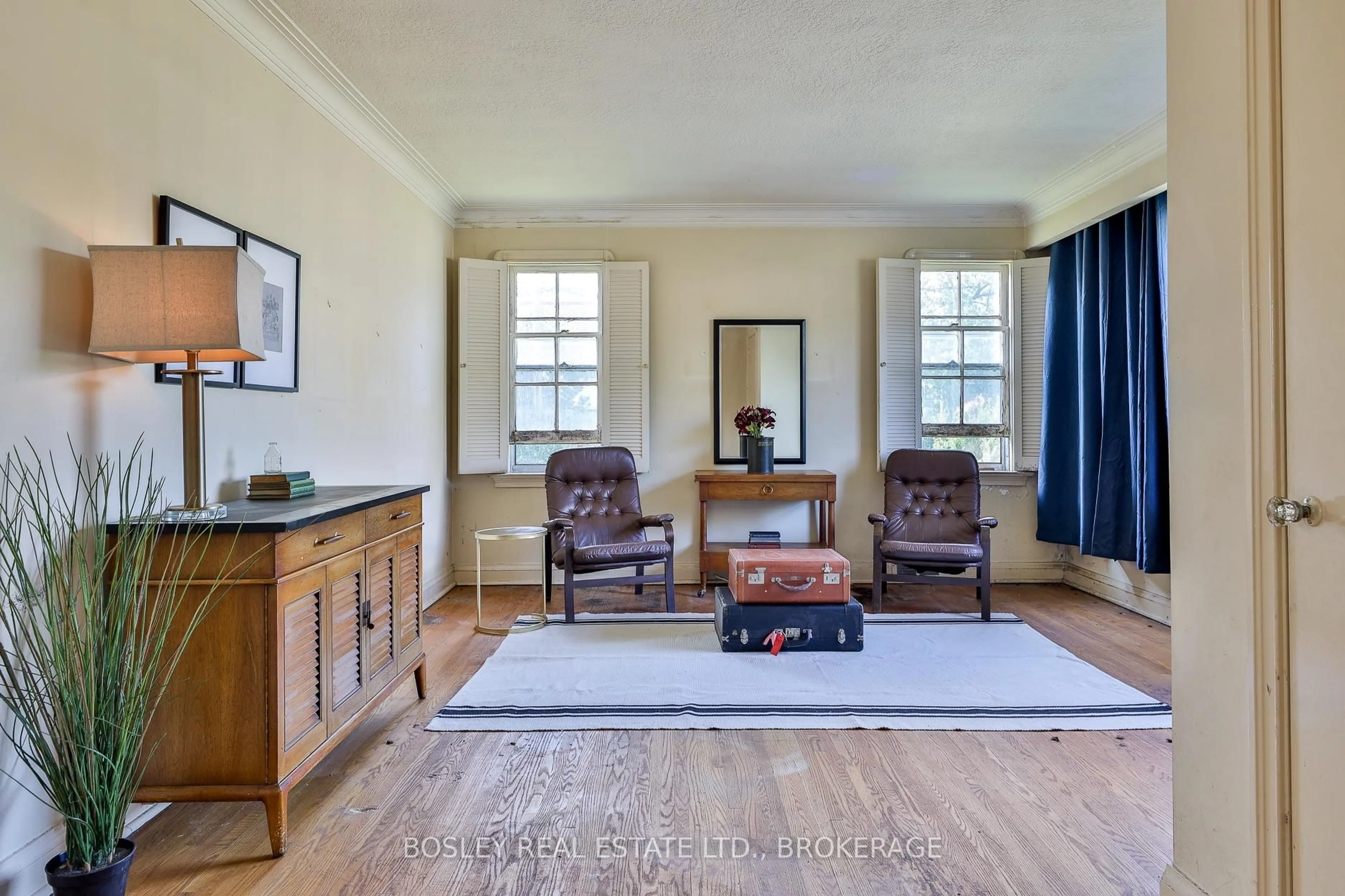 Living room with furniture, unknown for 73 Prince Charles Dr, Toronto Ontario M6A 2H4