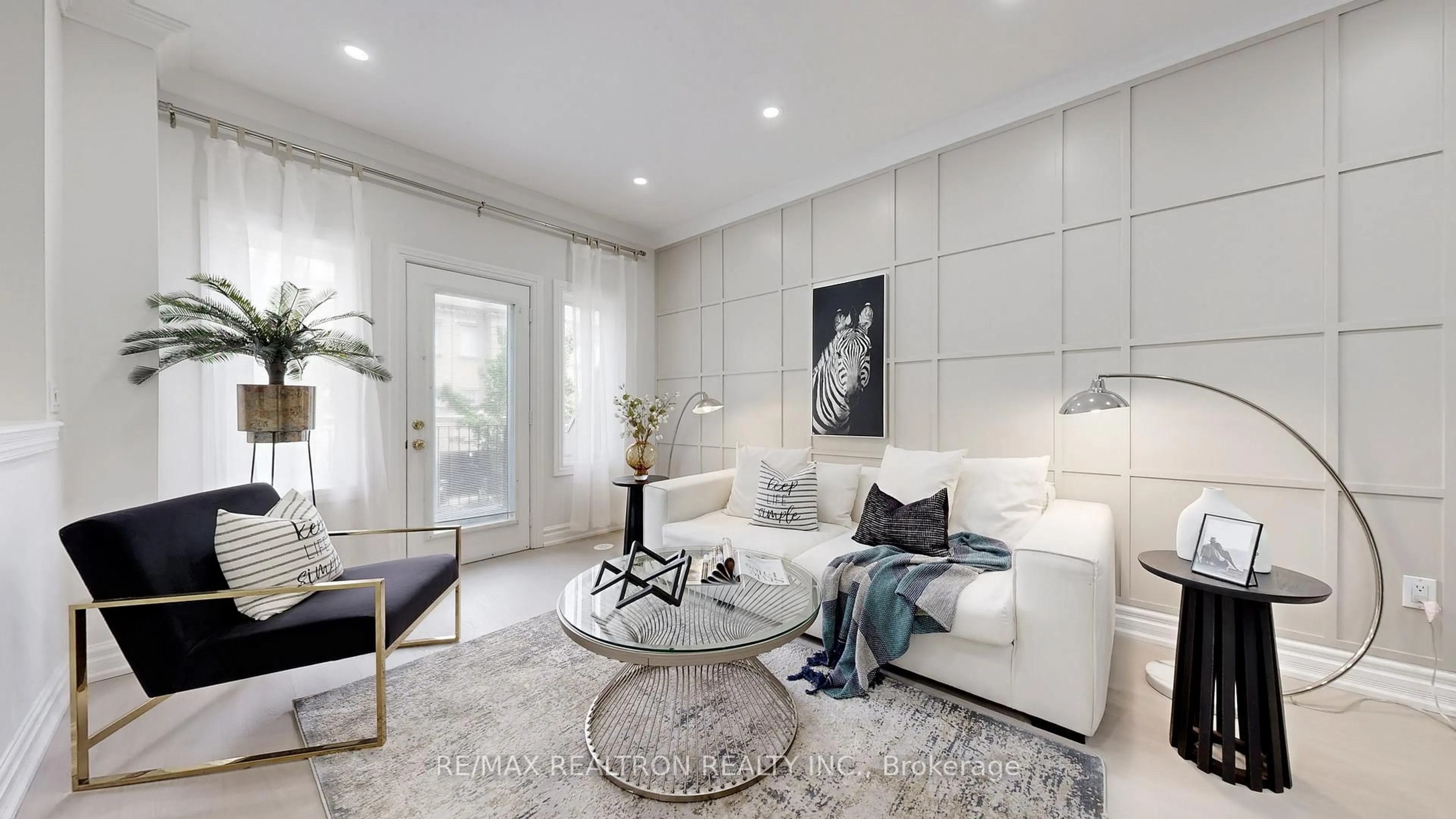 Living room with furniture, unknown for 37 William Poole Way, Toronto Ontario M2N 7A6