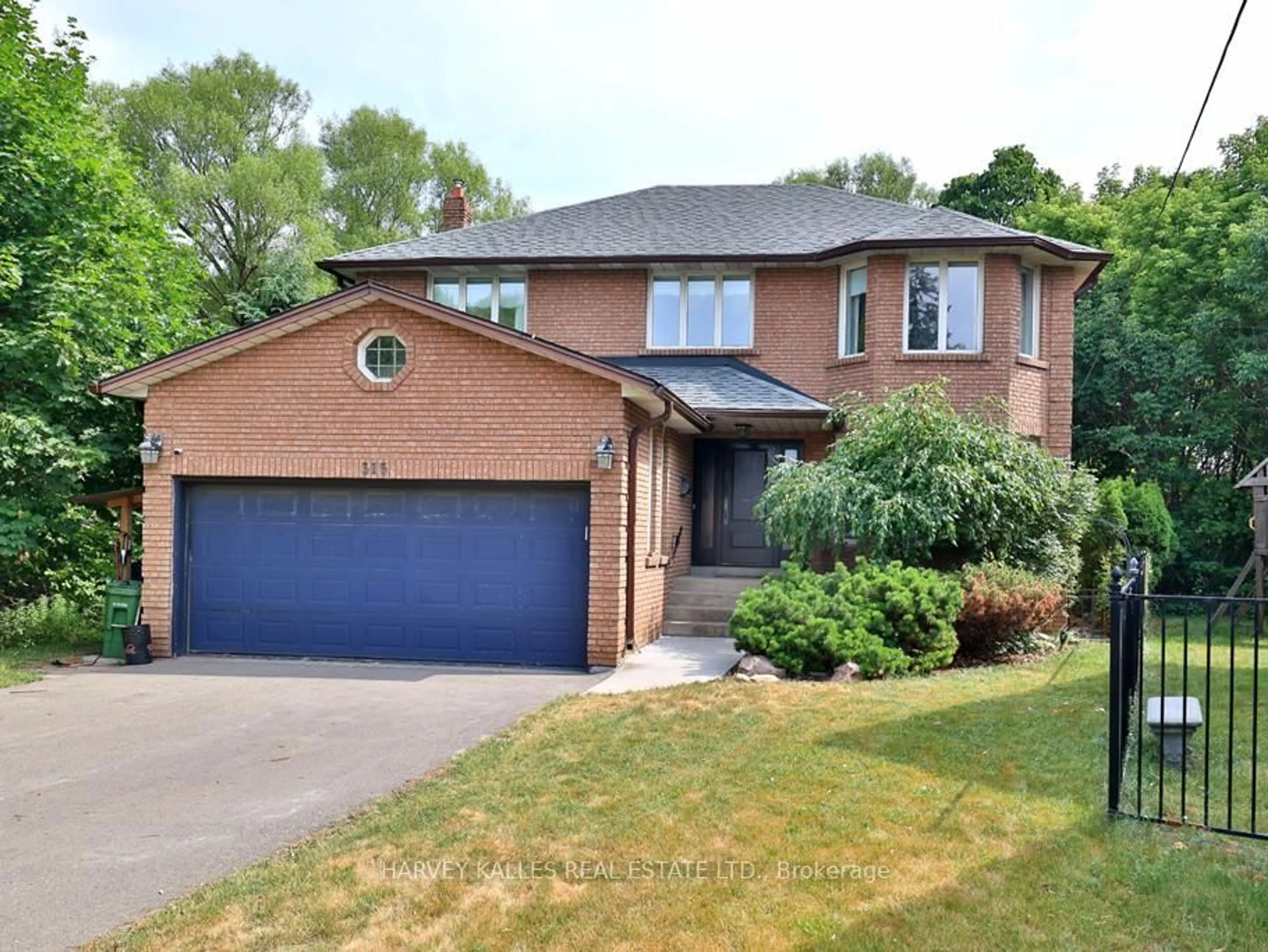 Home with brick exterior material, street for 315 Yonge Blvd, Toronto Ontario M5M 3J4