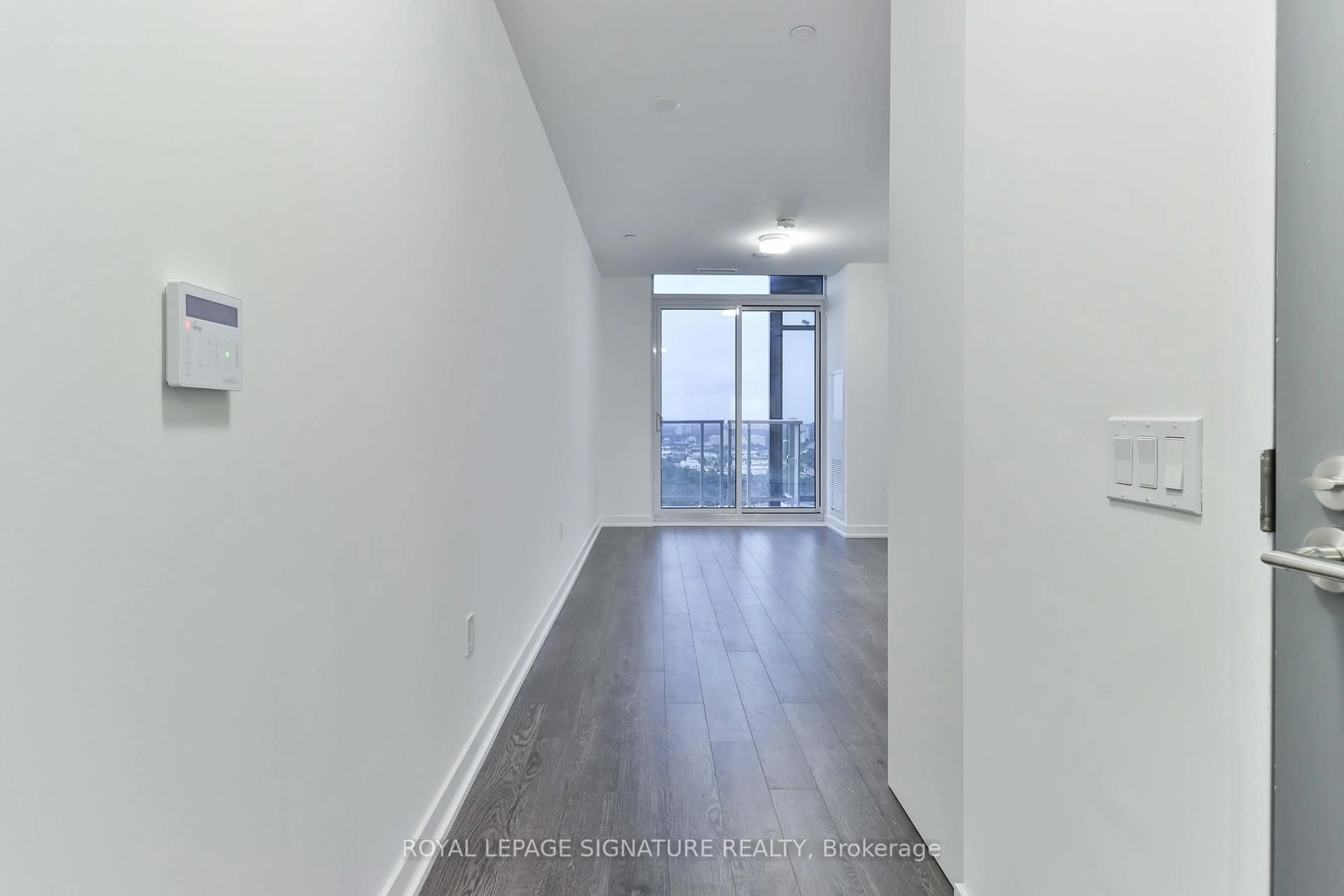 A pic of a room for 50 O'Neill Rd #3205, Toronto Ontario M3C 0R1