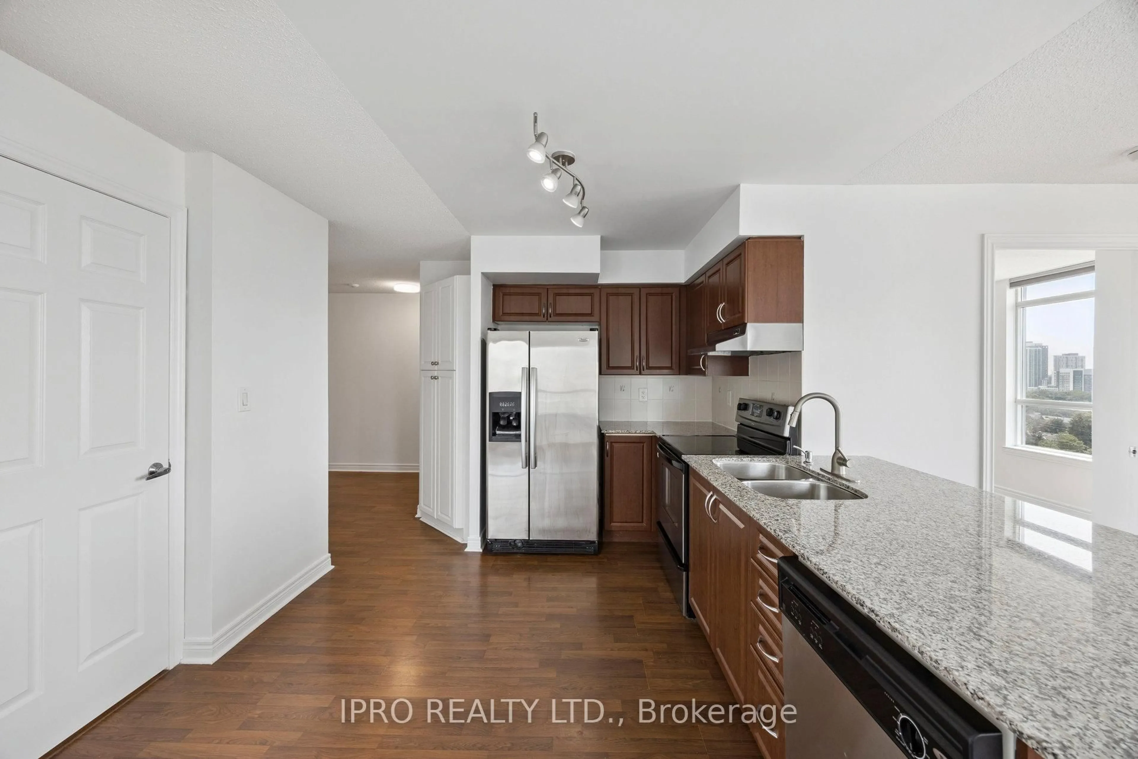 Standard kitchen, unknown for 225 Wellesley St #1203, Toronto Ontario M4X 1X8