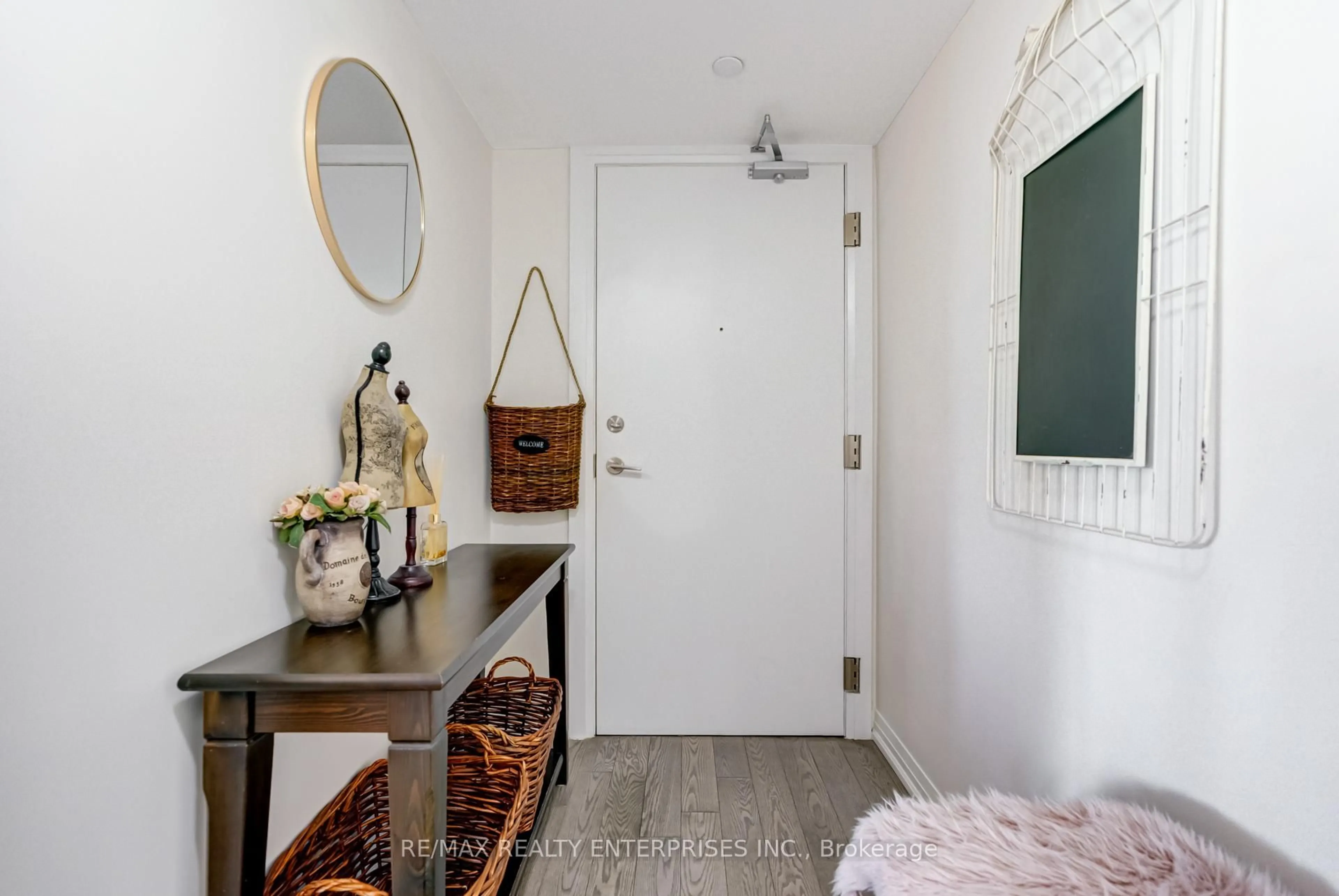 Indoor entryway for 741 Sheppard Ave #316, Toronto Ontario M3H 0C9