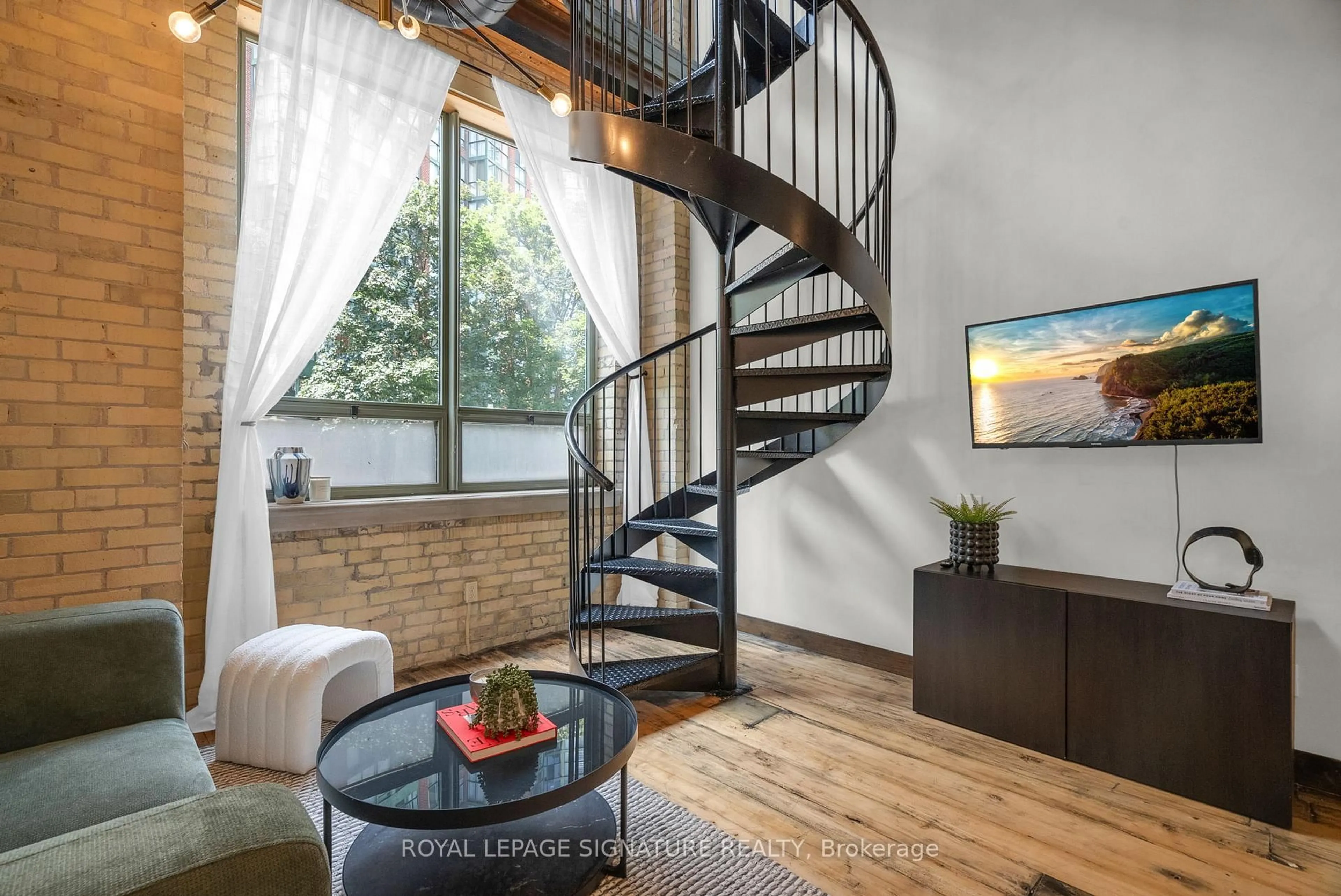 Stairs for 781 King St #206, Toronto Ontario M5V 3L5