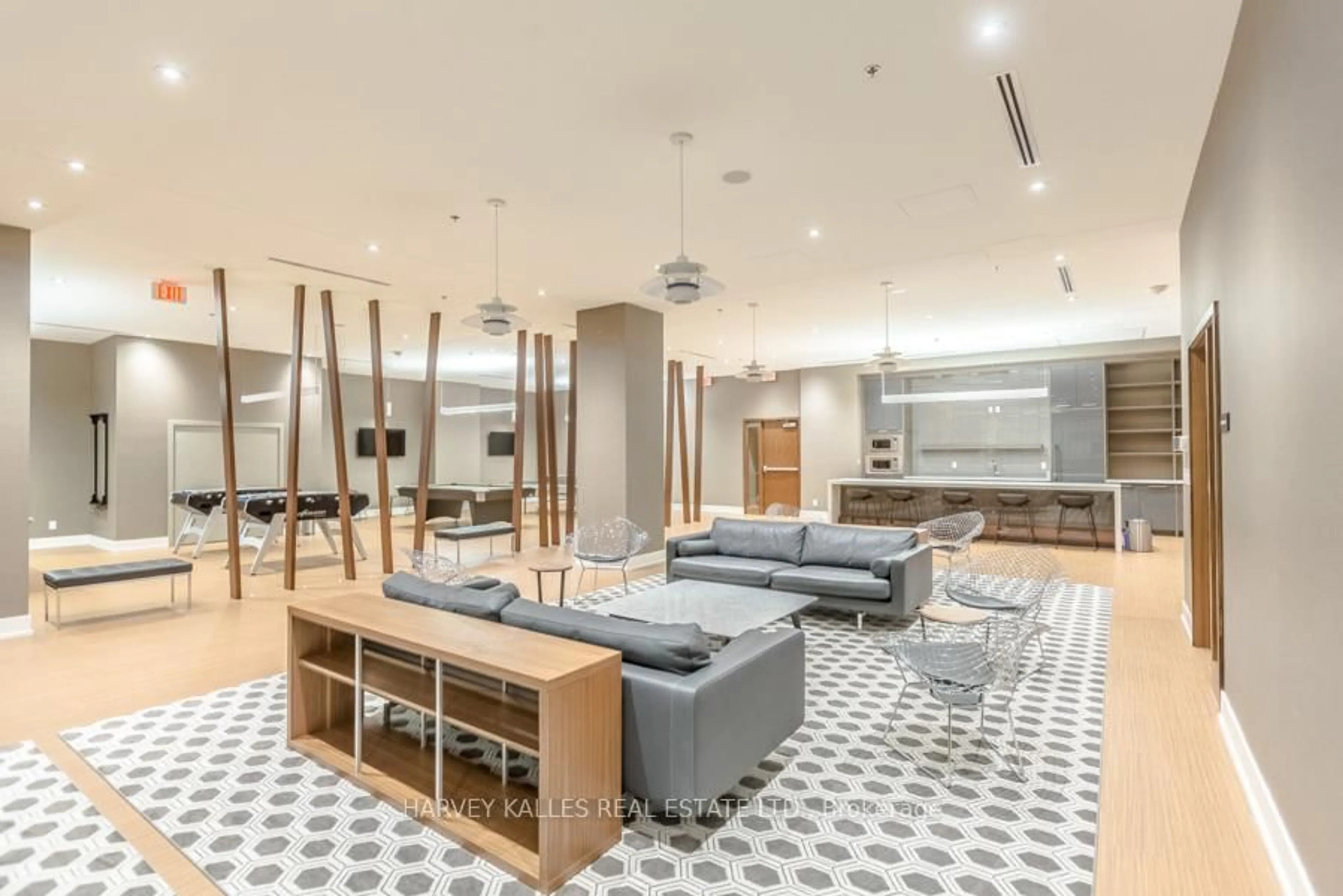 Lobby for 49 Foxbar Rd, Toronto Ontario M4V 2G5