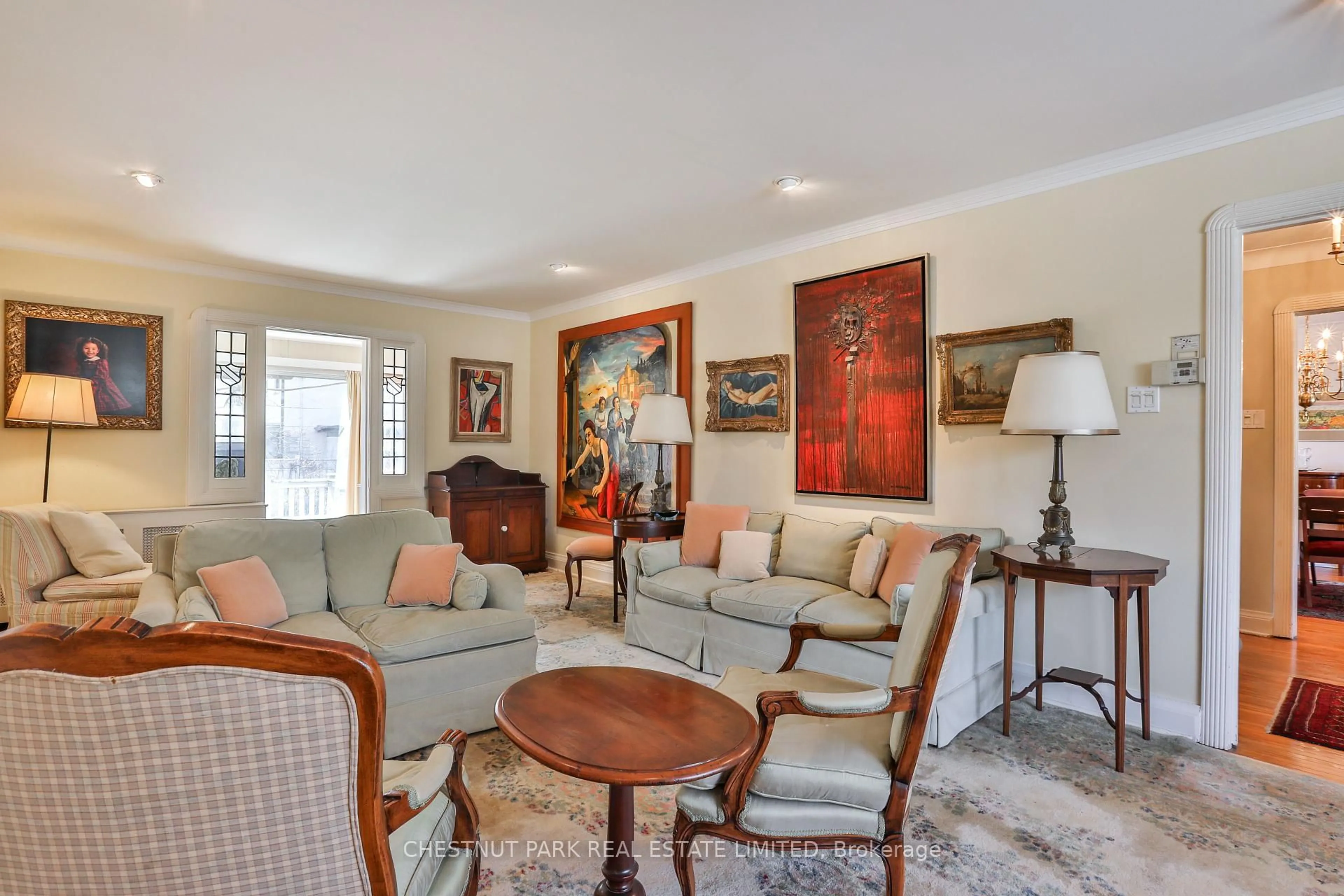 Living room with furniture, unknown for 87 Tranmer Ave, Toronto Ontario M5P 1E3