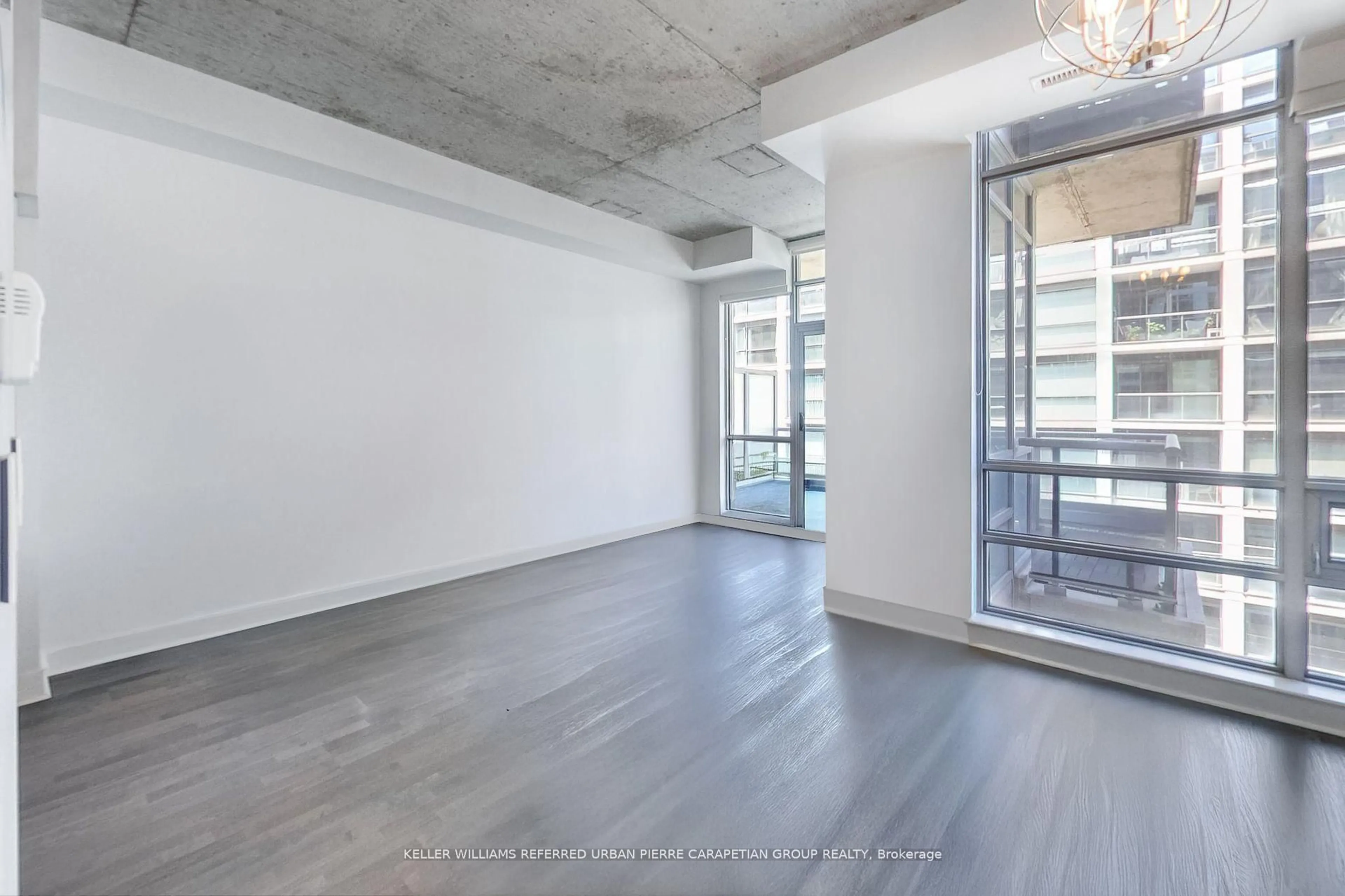 Unknown for 399 Adelaide St #520, Toronto Ontario M5V 1S4