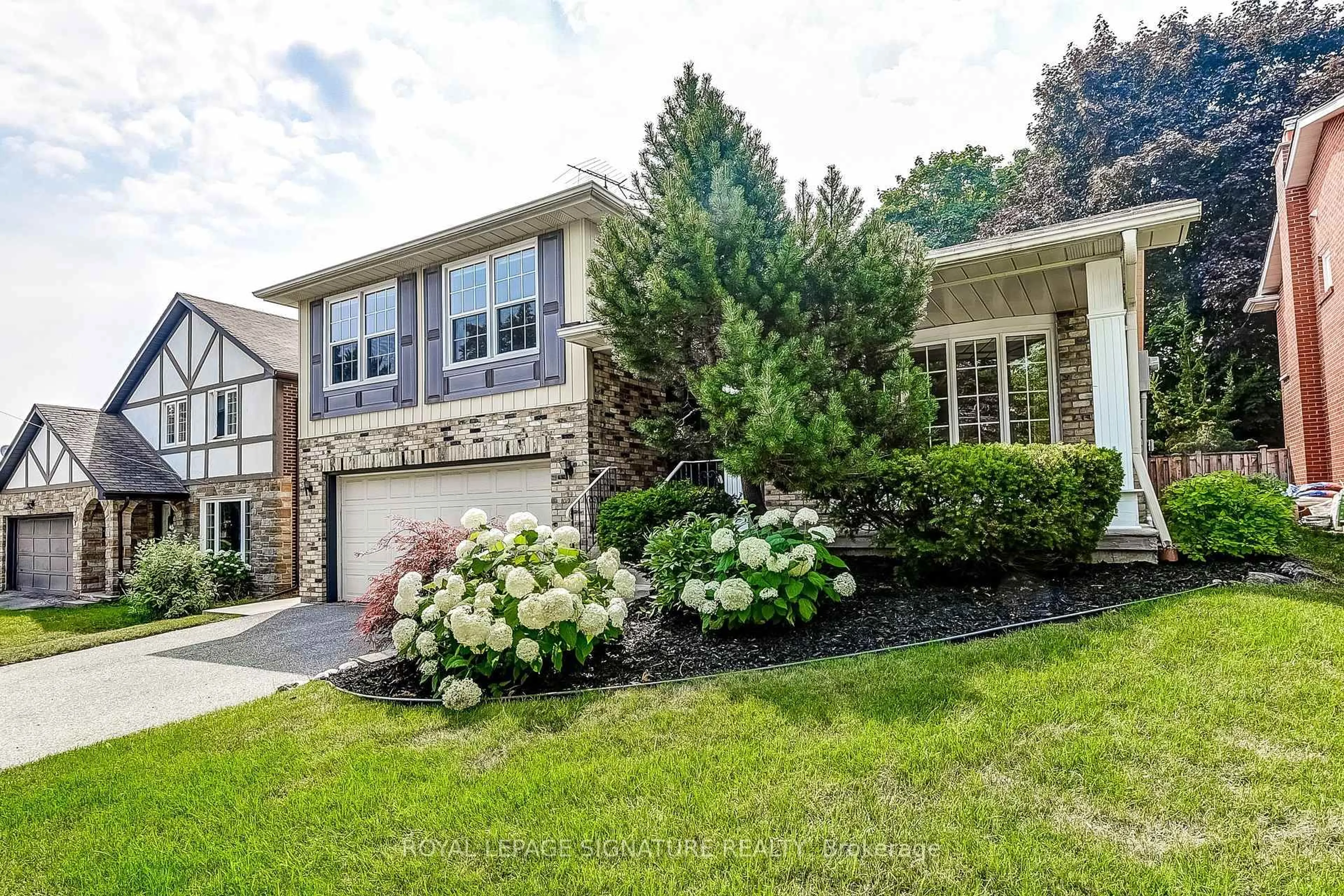 Home with brick exterior material, street for 90 Whitehorn Cres, Toronto Ontario M2J 3B2