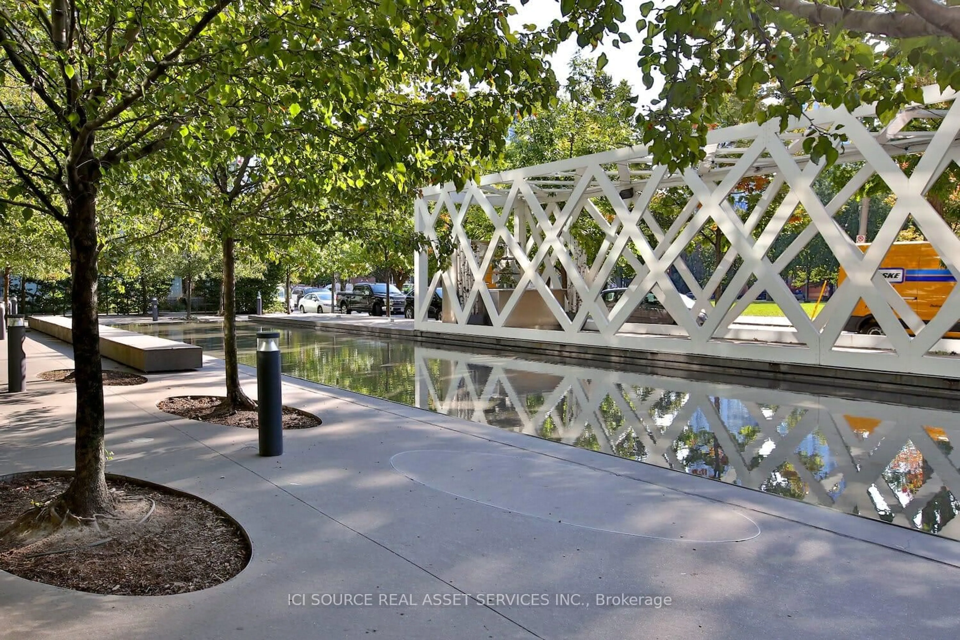 Patio, water/lake/river/ocean view for 55 Stewart St #123, Toronto Ontario M5V 2V1