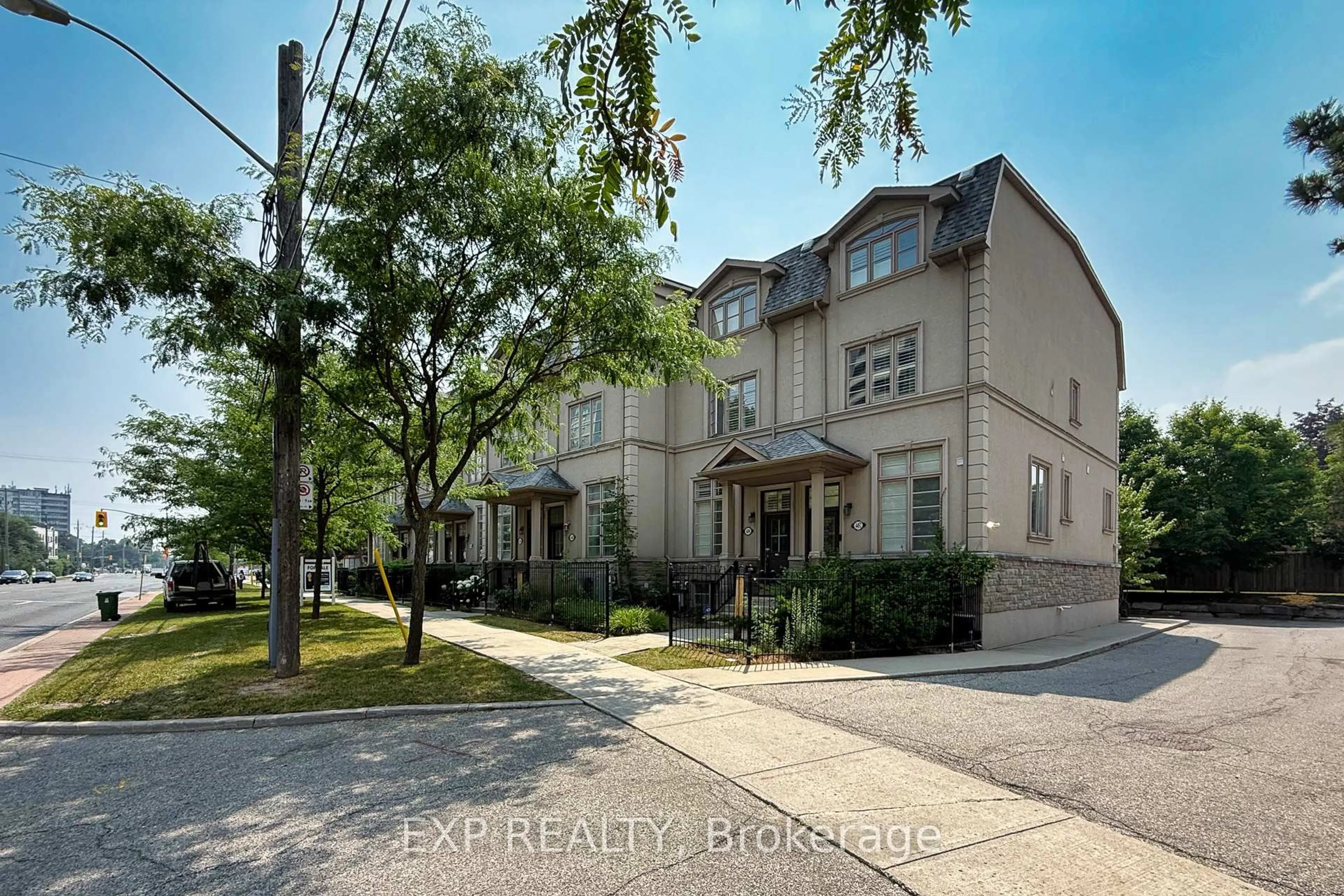 Unknown for 4444 Bathurst St, Toronto Ontario M3H 3S2