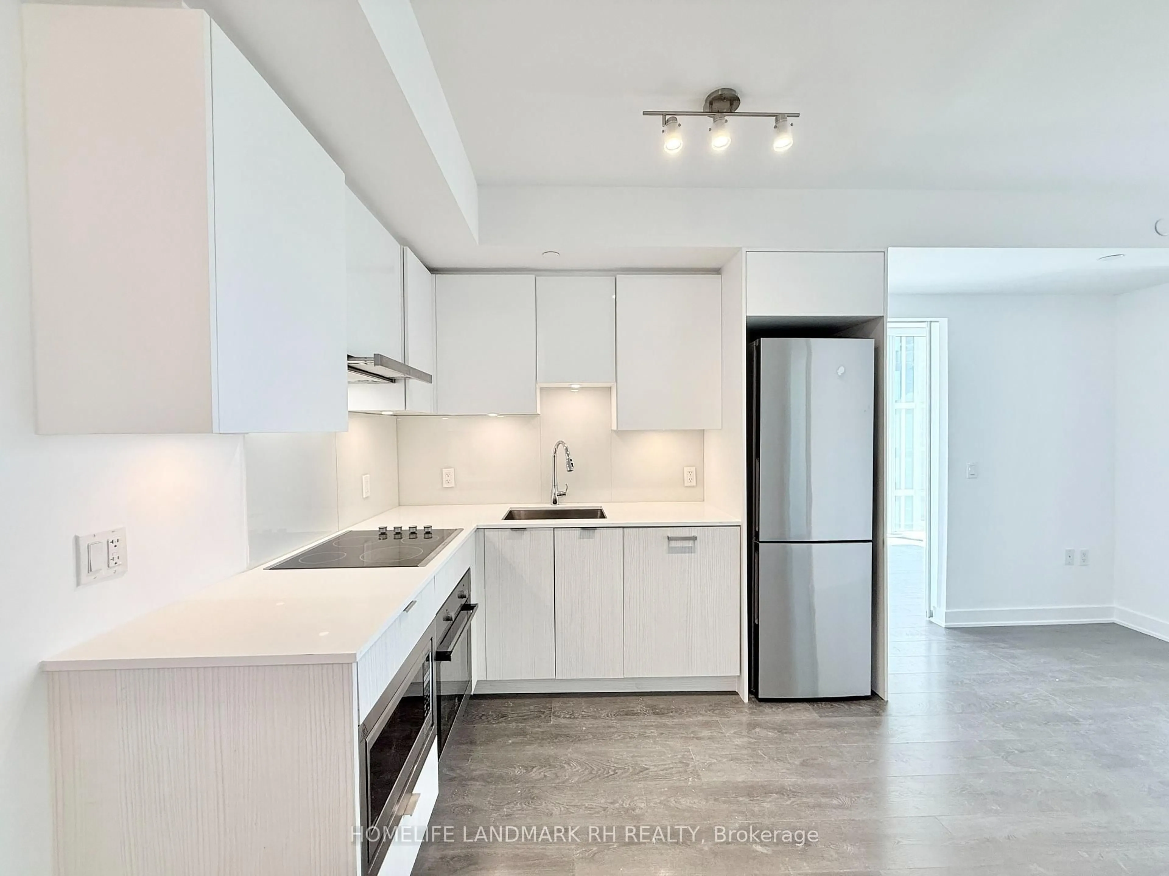 Unknown for 195 Redpath Ave #1912, Toronto Ontario M4P 0E4