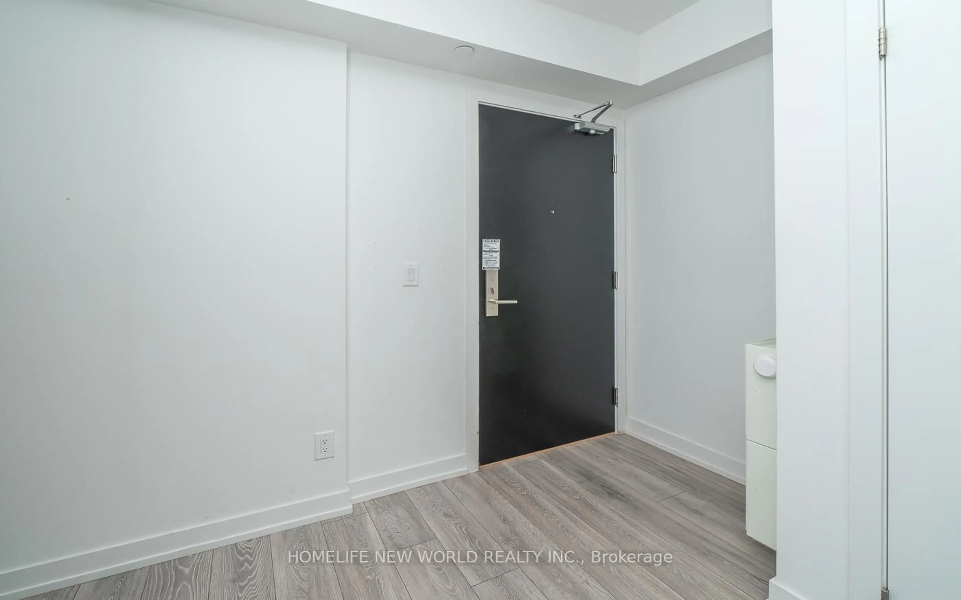 Unknown for 159 Wellesley St #1811, Toronto Ontario M4Y 0H5