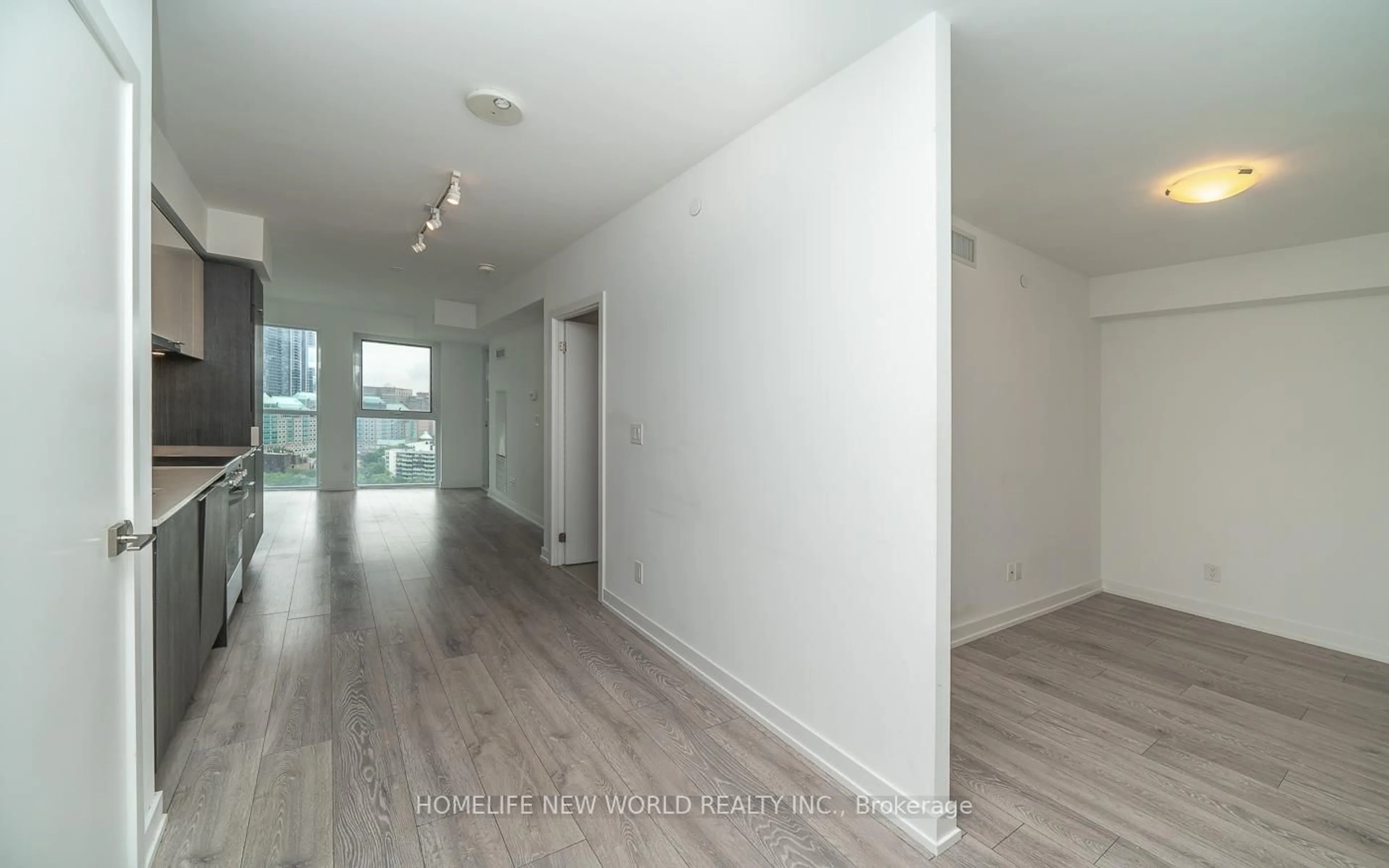 Unknown for 159 Wellesley St #1811, Toronto Ontario M4Y 0H5