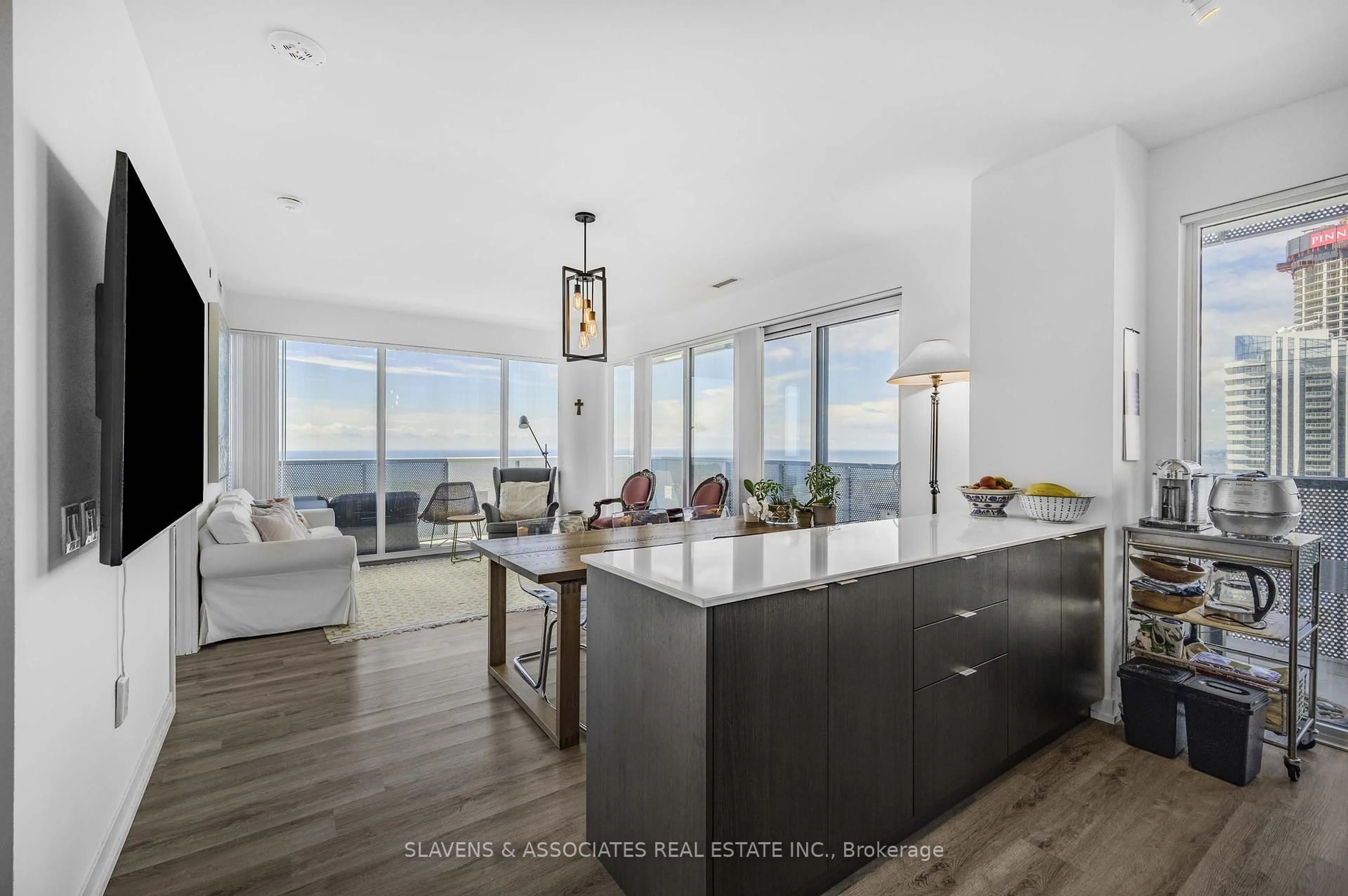 Open concept kitchen, unknown for 138 Downes St #6609, Toronto Ontario M5E 0E4